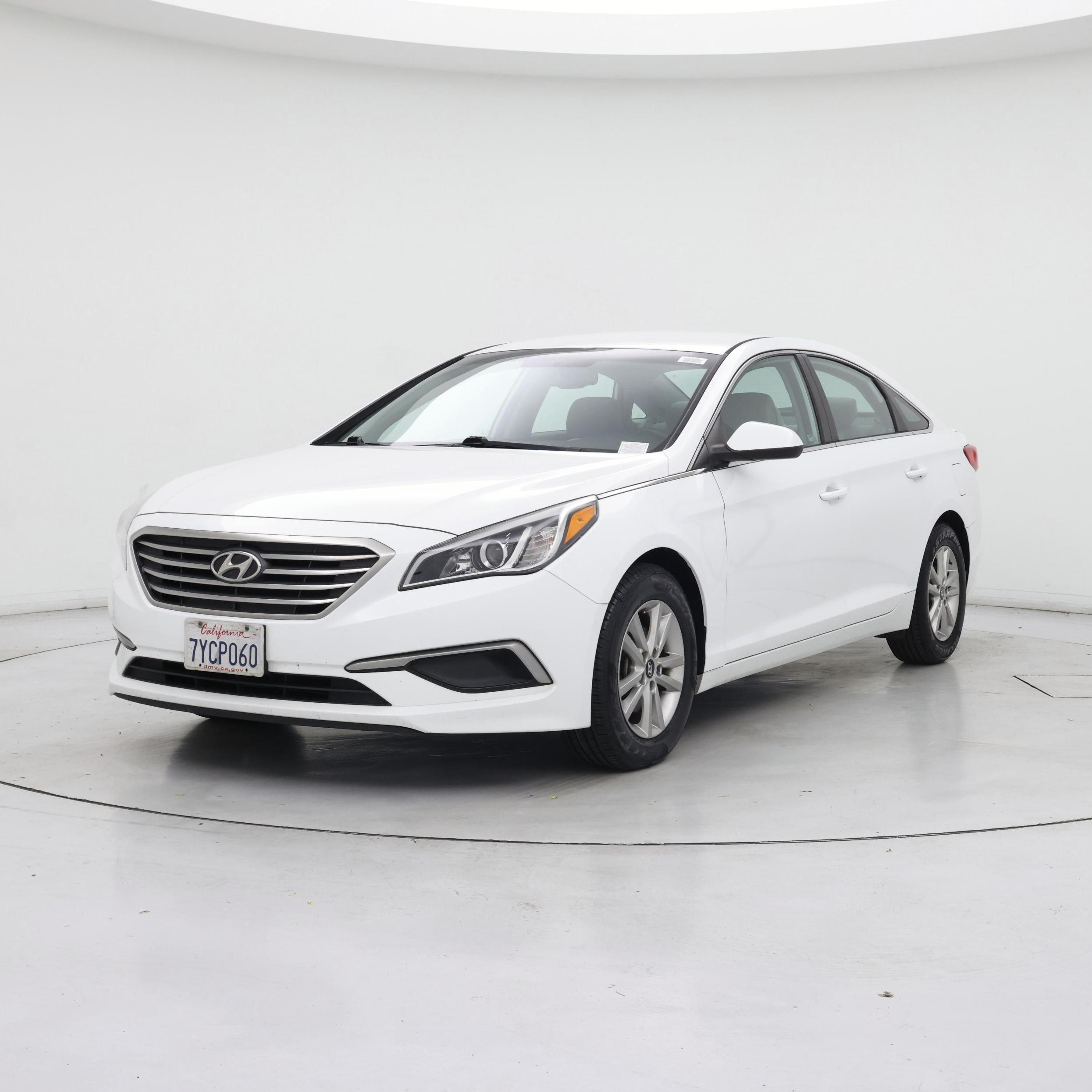 Thumbnail: 2017 Hyundai Sonata - 4