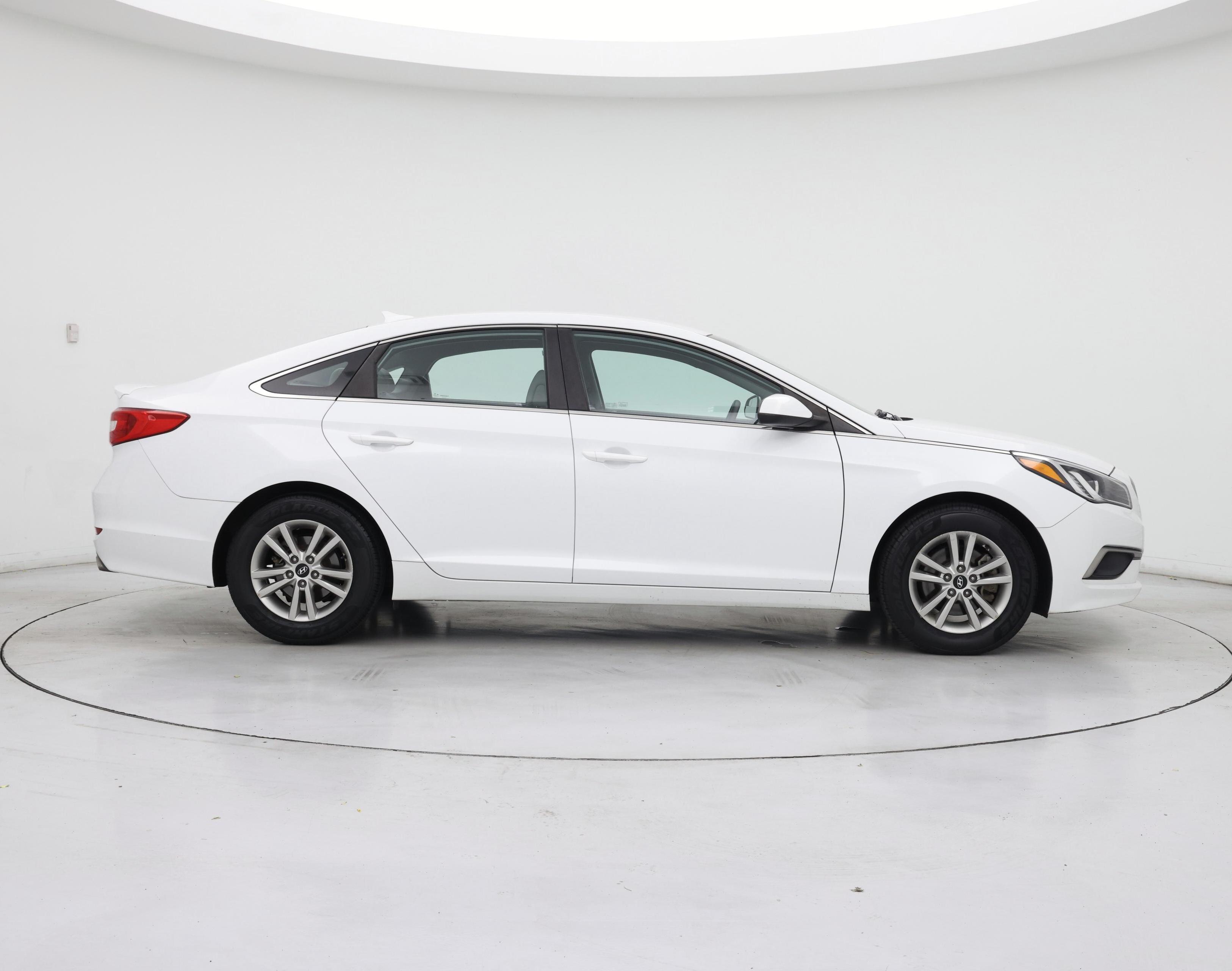 Thumbnail: 2017 Hyundai Sonata - 7