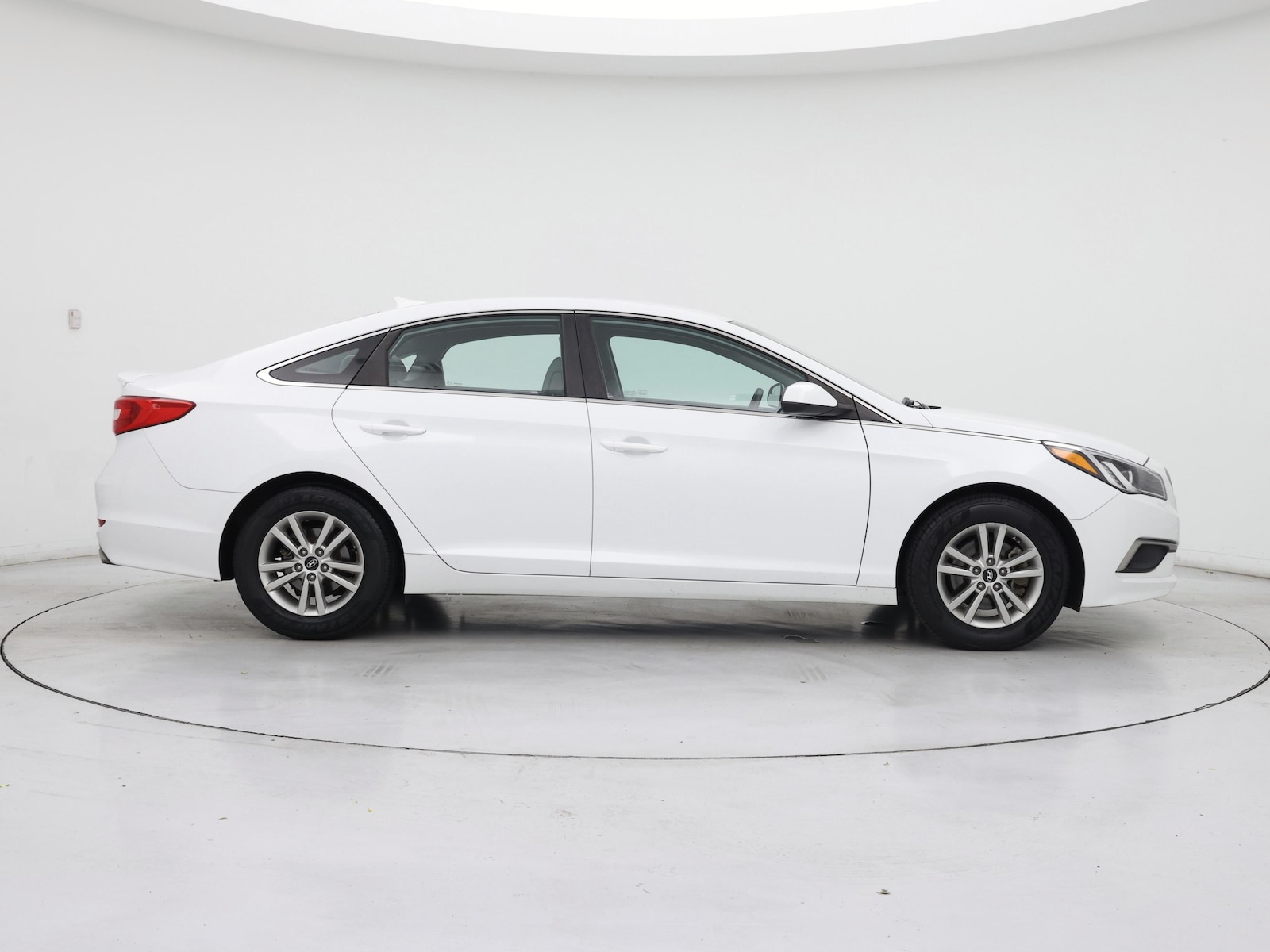 2017 Hyundai Sonata SE - Photo 8