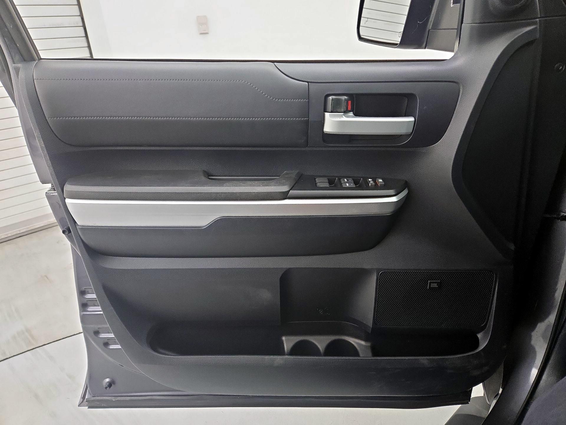 Thumbnail: 2015 Toyota Tundra - 12