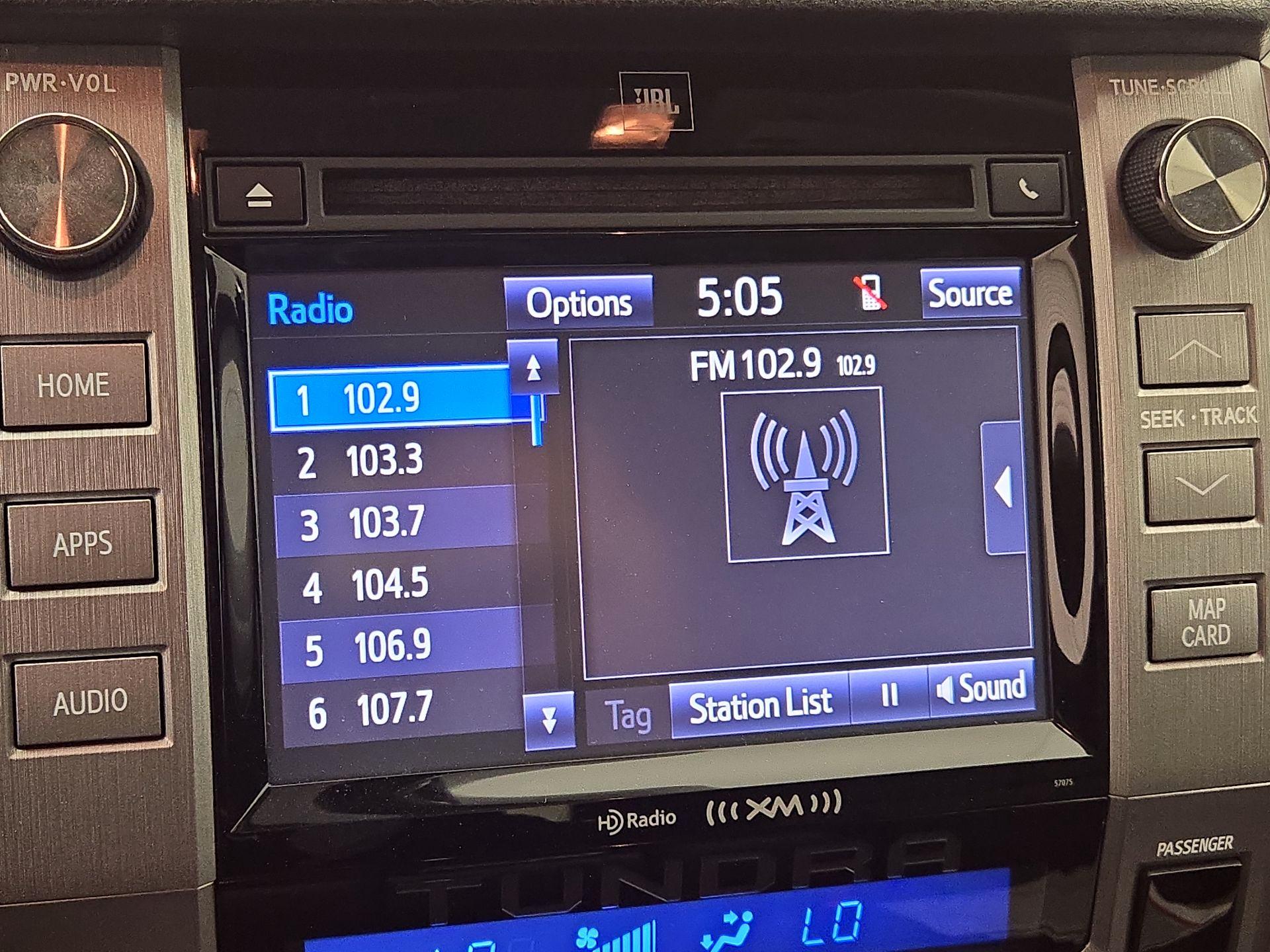 Thumbnail: 2015 Toyota Tundra - 16