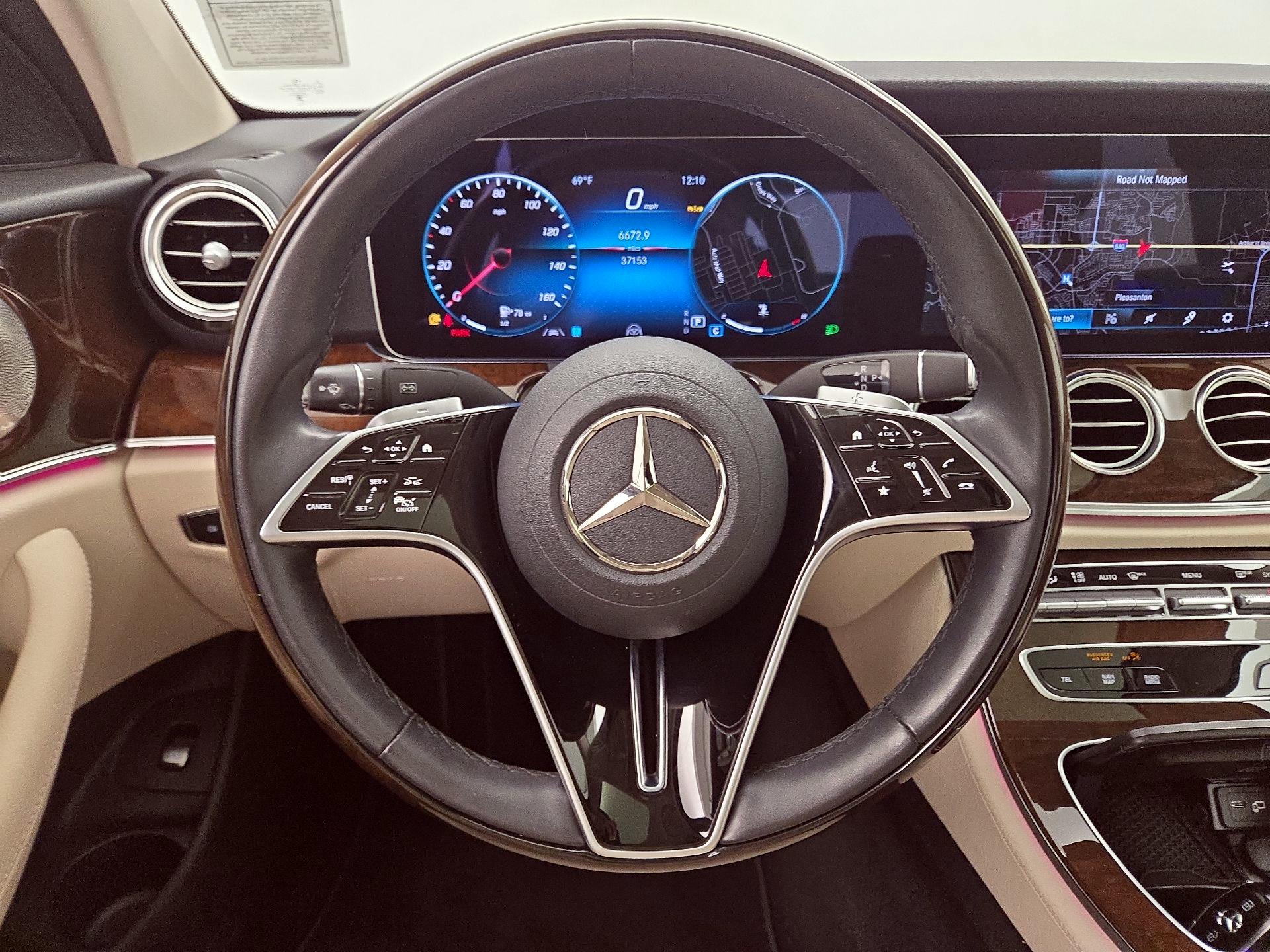 Thumbnail: 2023 Mercedes-Benz E-Class - 10