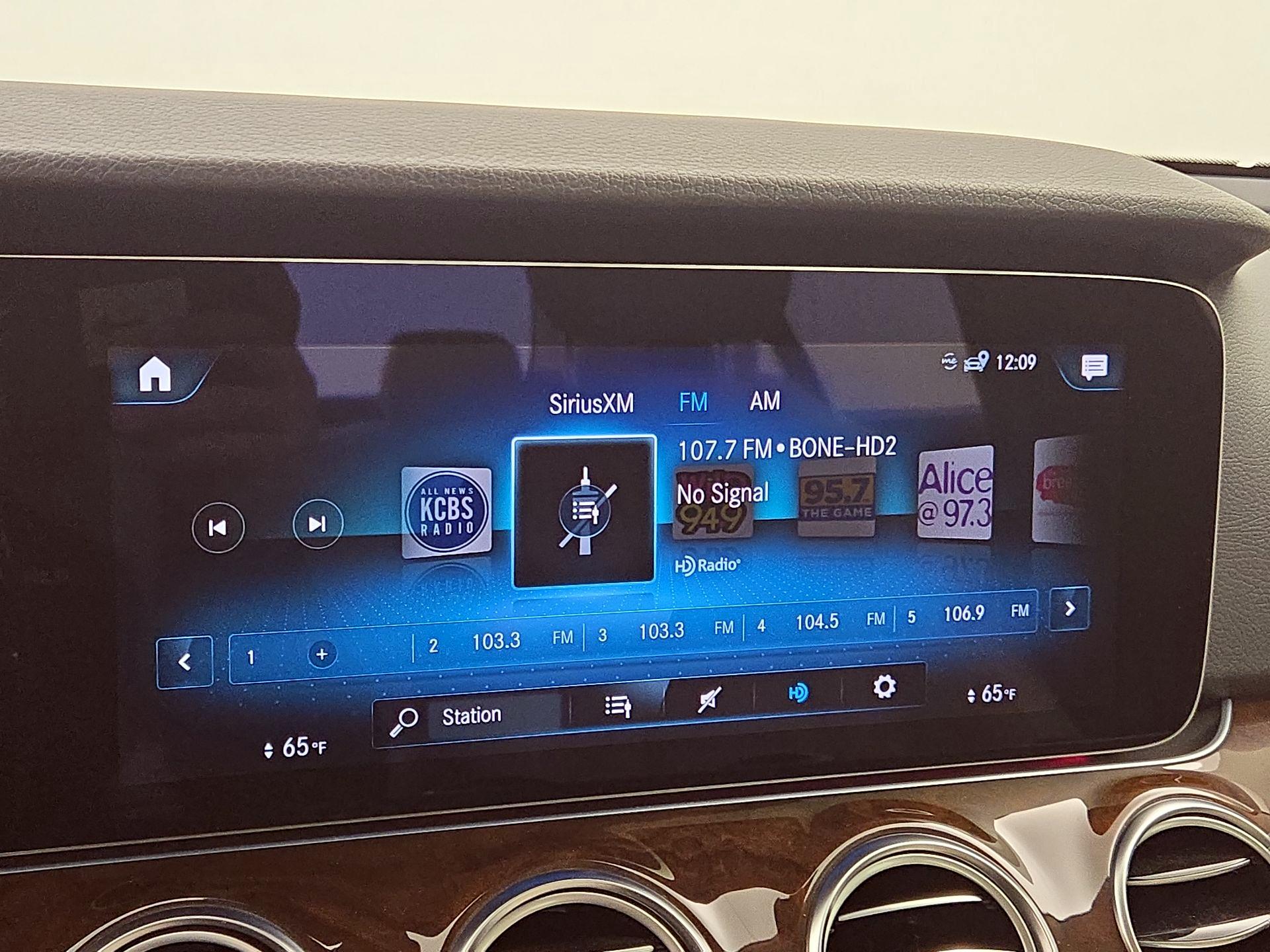 Thumbnail: 2023 Mercedes-Benz E-Class - 16