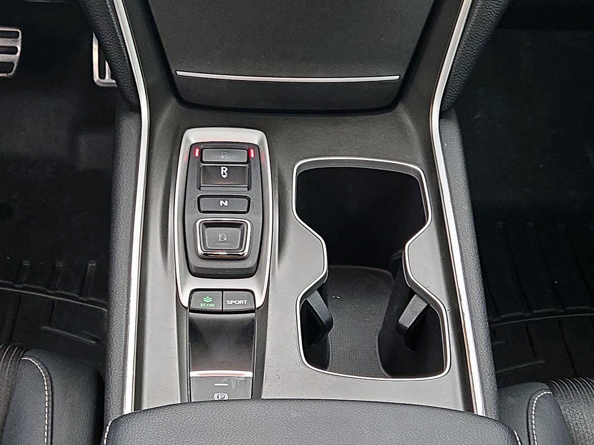 Thumbnail: 2018 Honda Accord - 16