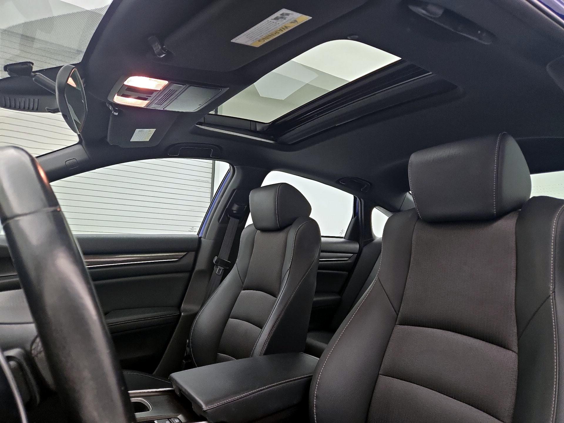 Thumbnail: 2018 Honda Accord - 18