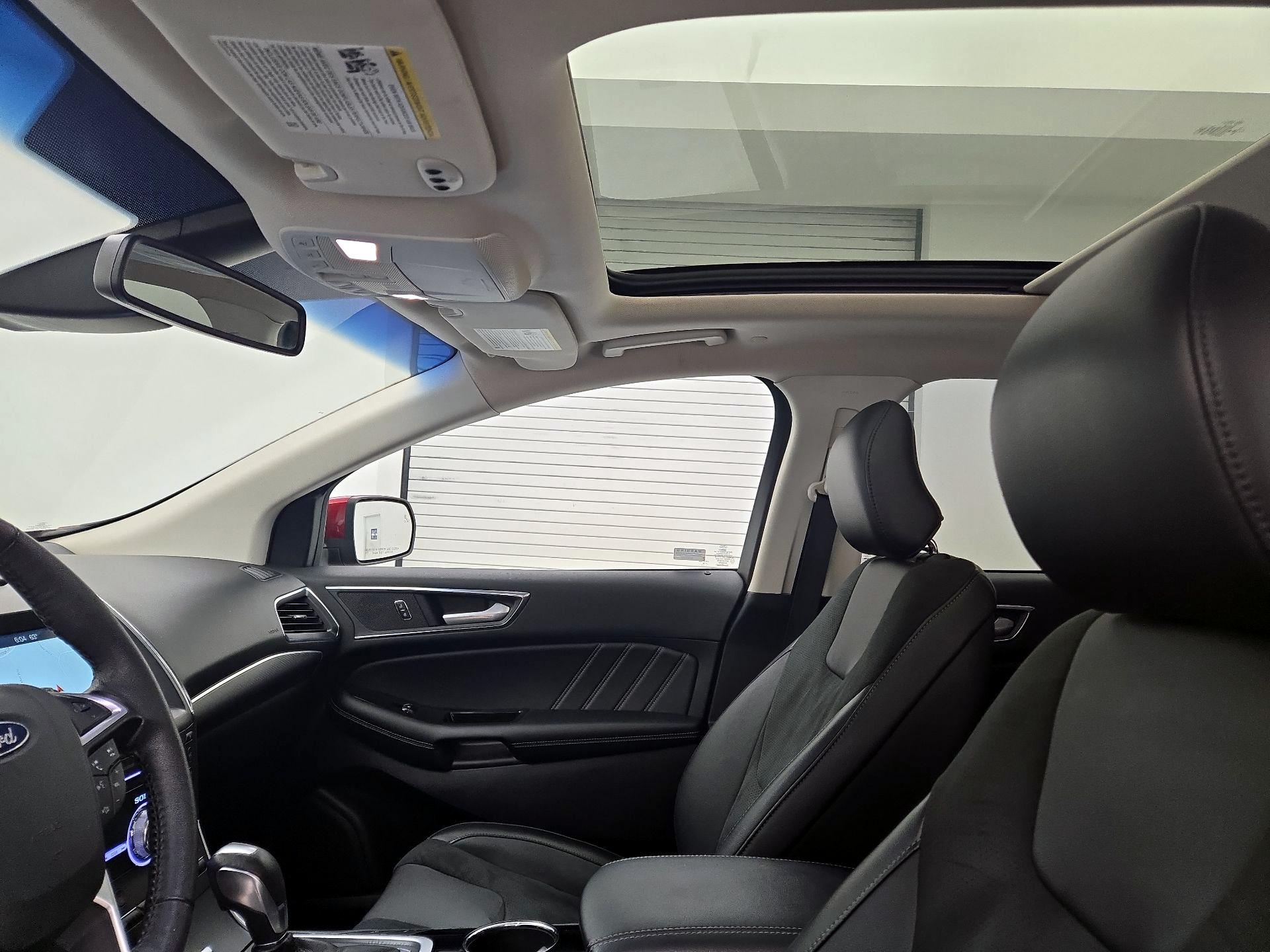 Thumbnail: 2018 Ford Edge - 18