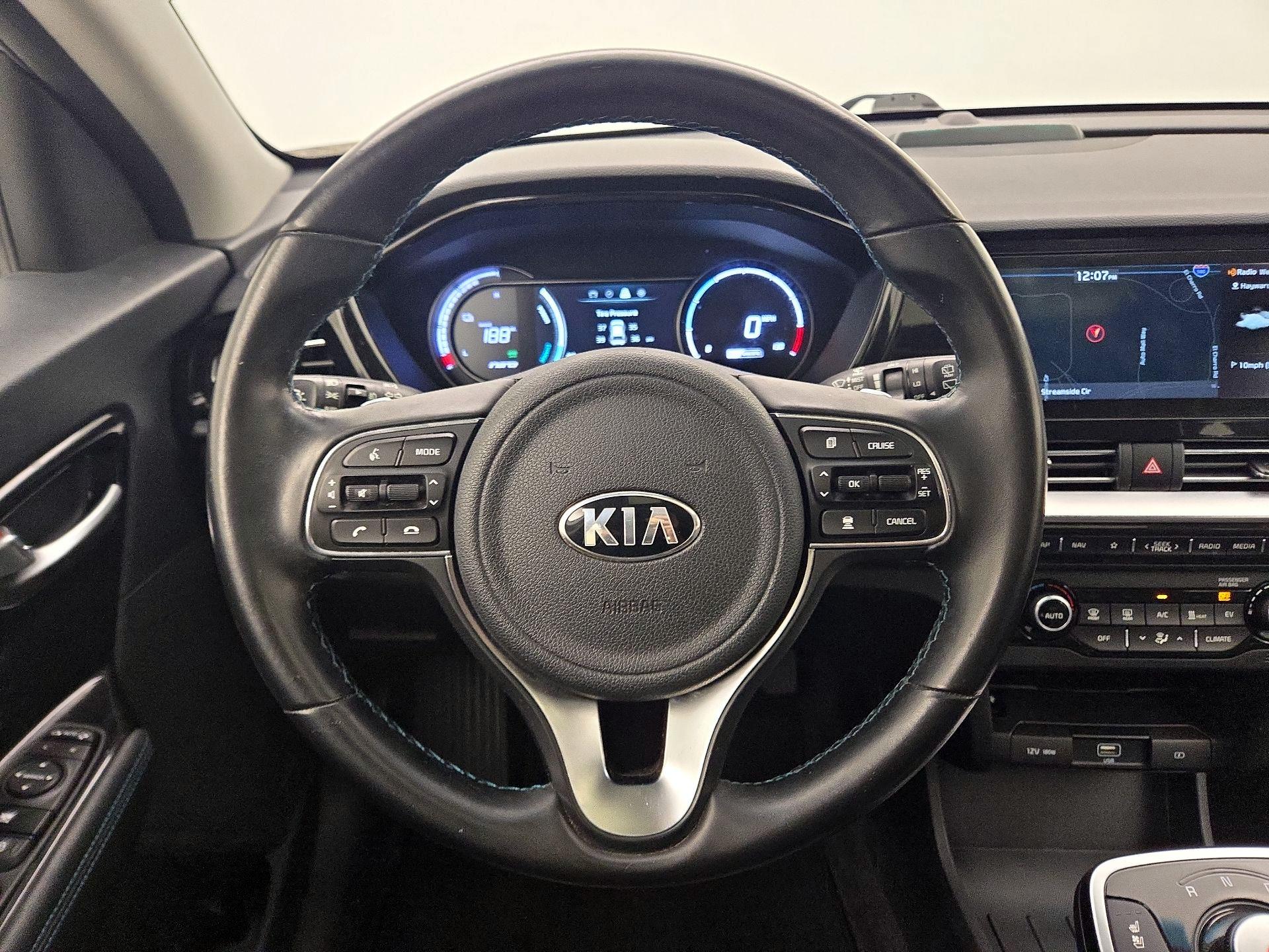 Thumbnail: 2020 Kia Niro - 10