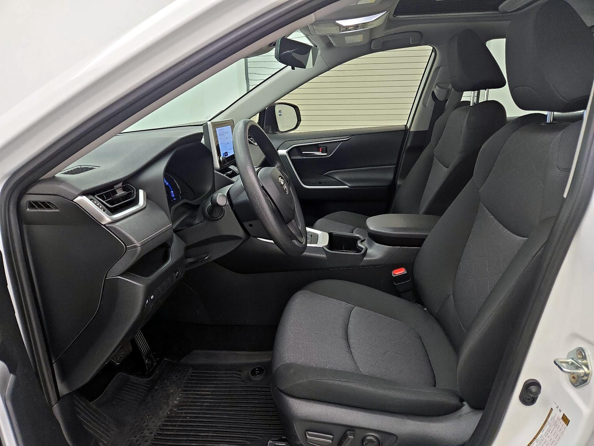 Thumbnail: 2024 Toyota RAV4 - 11