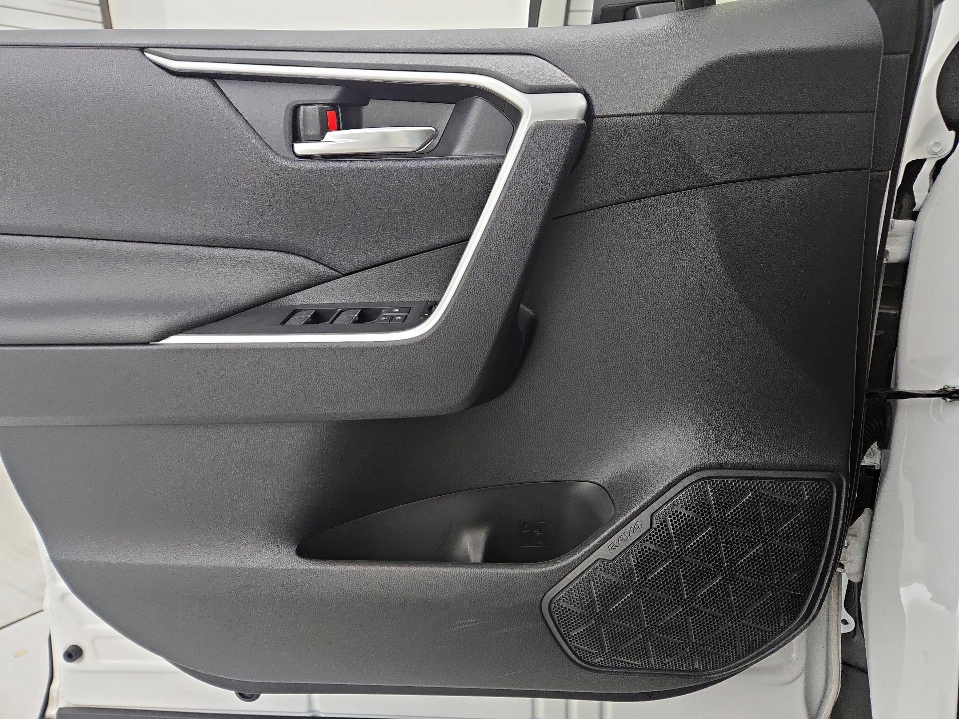 Thumbnail: 2024 Toyota RAV4 - 12