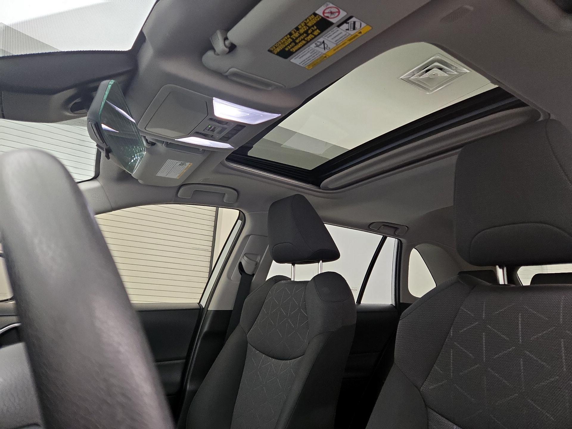 Thumbnail: 2024 Toyota RAV4 - 18