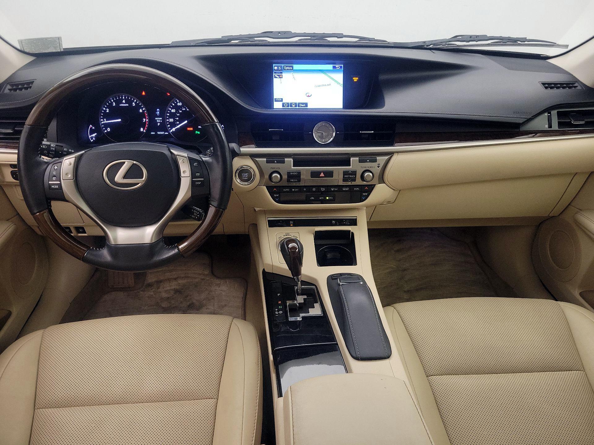 Thumbnail: 2015 Lexus ES - 9