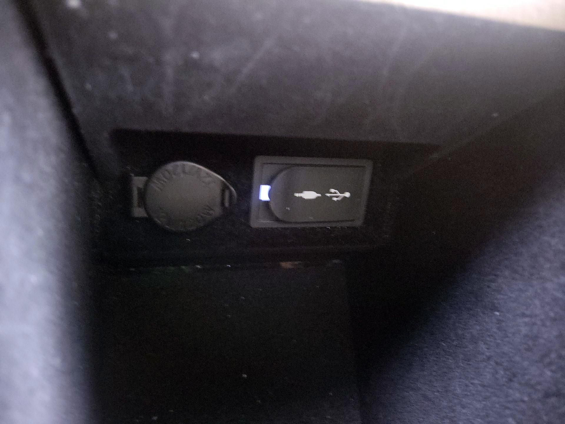 Thumbnail: 2015 Lexus ES - 19