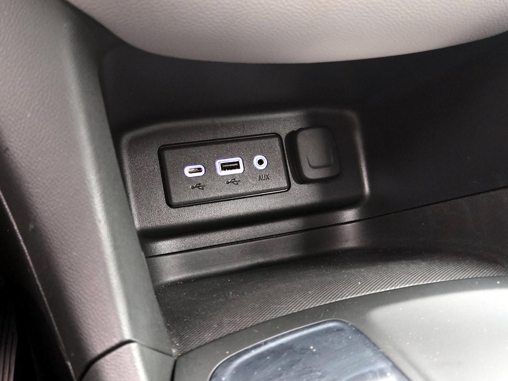 Thumbnail: 2021 Chevrolet Equinox - 18