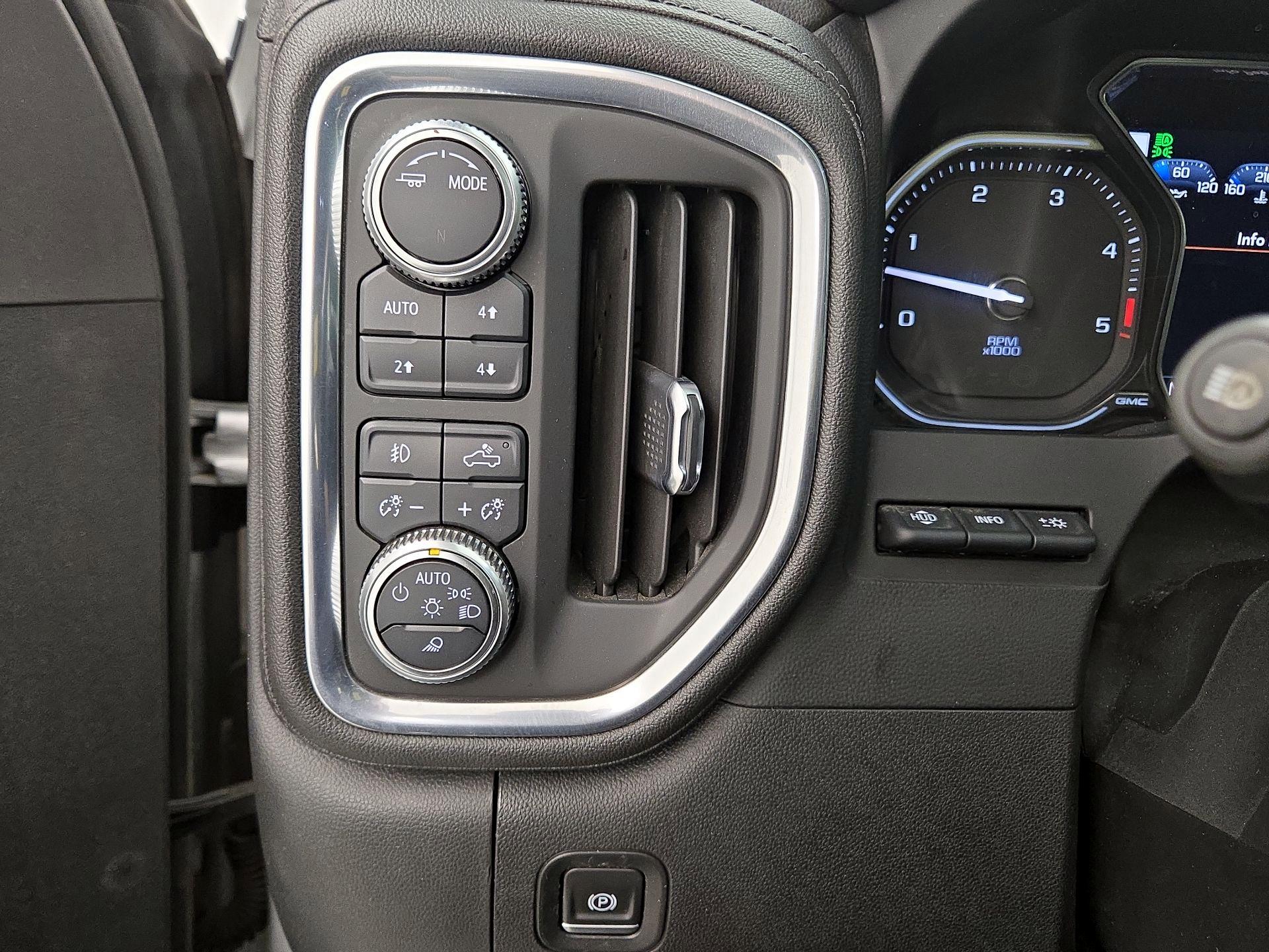 Thumbnail: 2021 GMC Sierra 3500 - 13