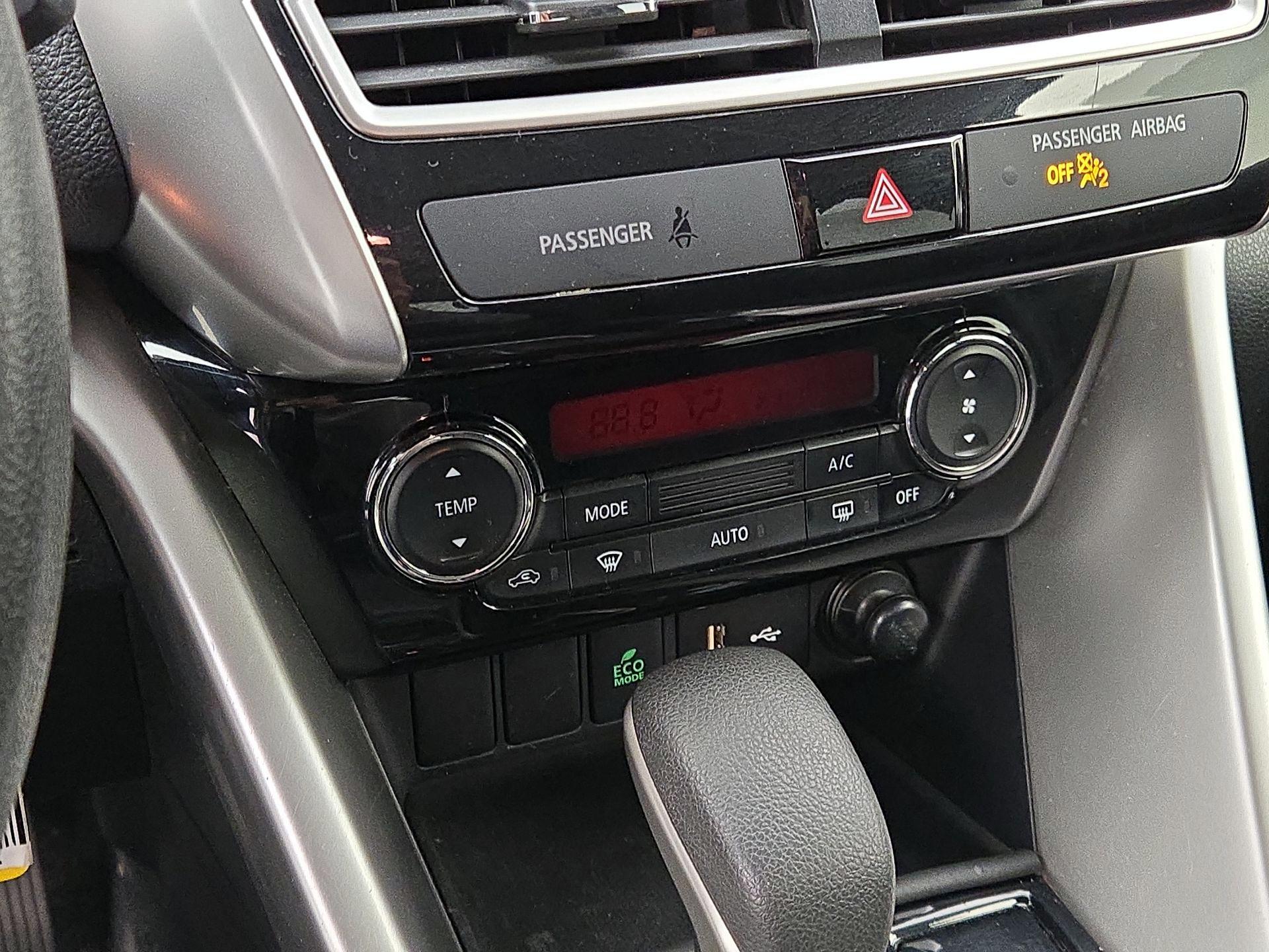 Thumbnail: 2020 Mitsubishi Eclipse Cross - 16