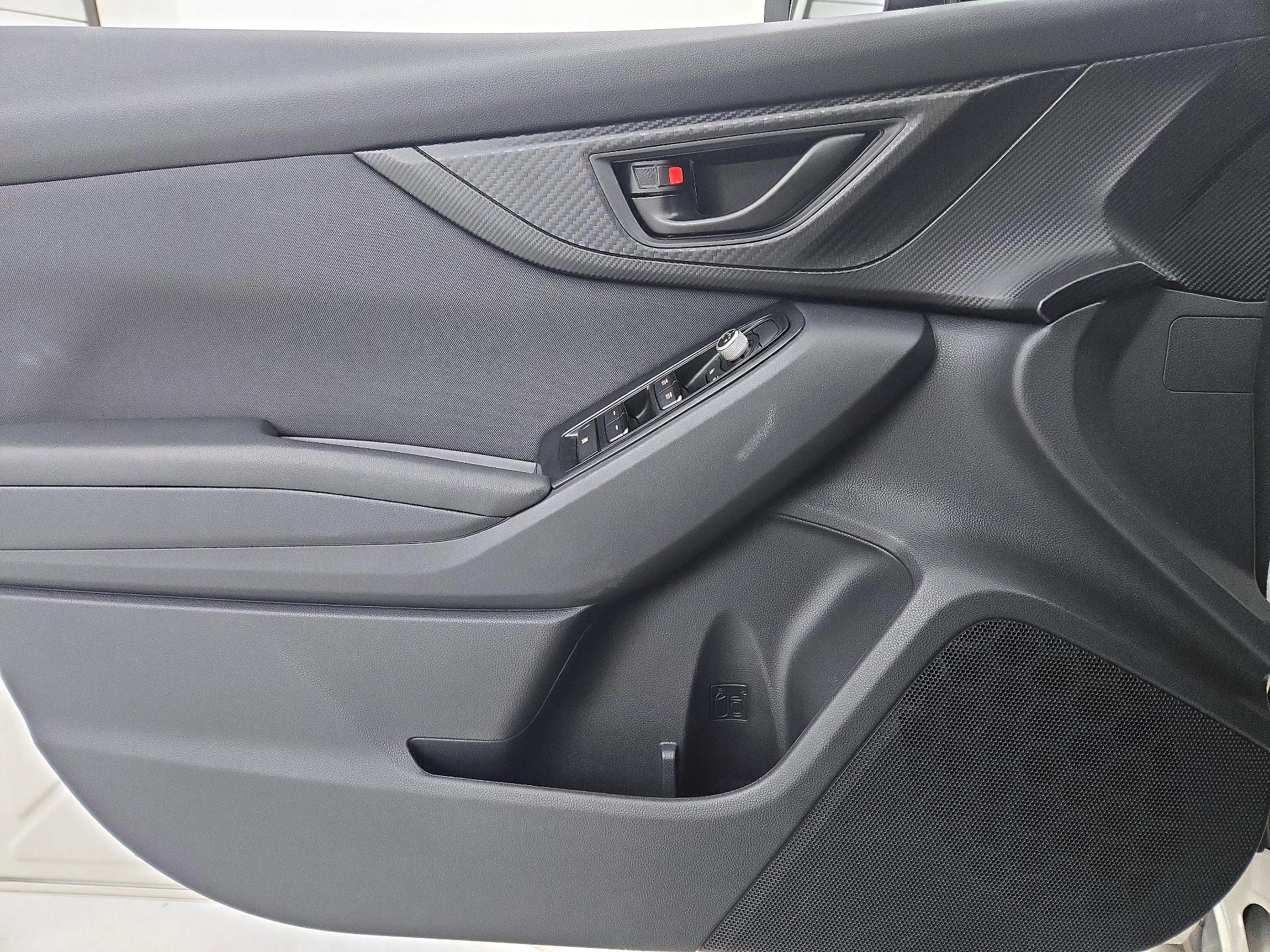 Thumbnail: 2020 Subaru Crosstrek - 12