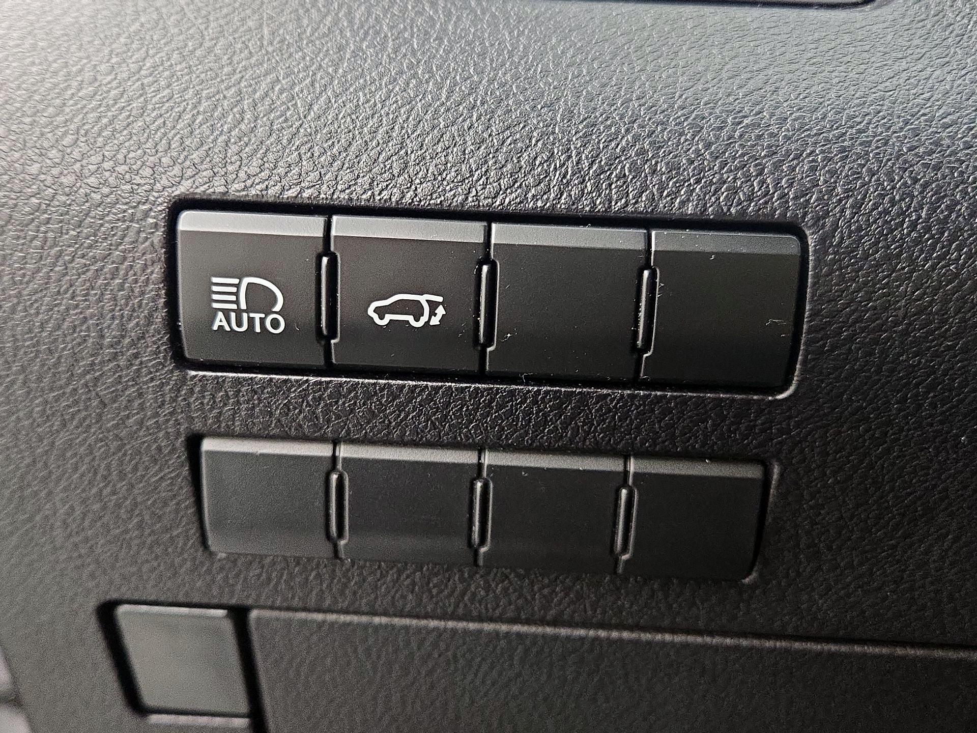 Thumbnail: 2018 Lexus RX - 13