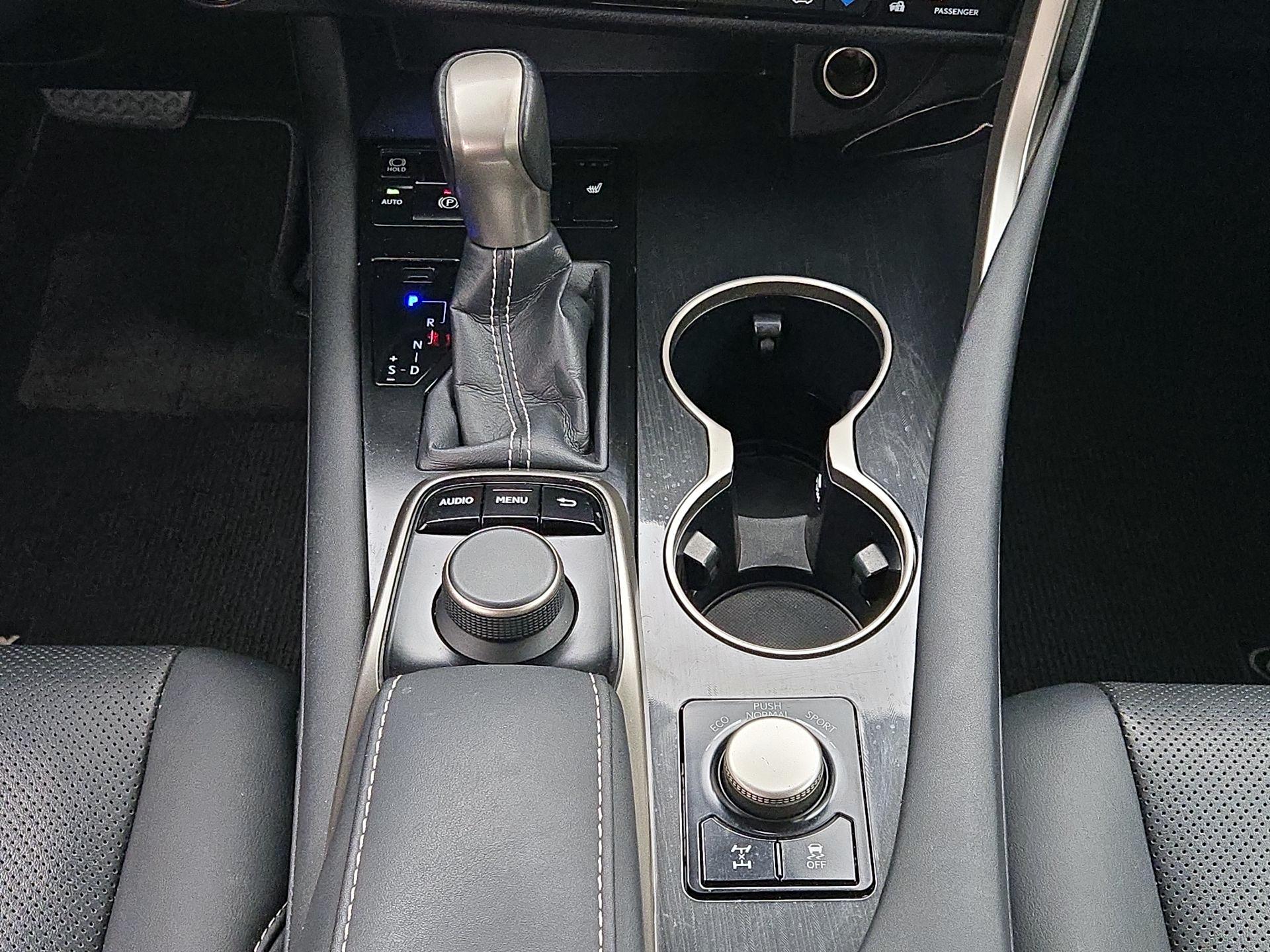 Thumbnail: 2018 Lexus RX - 17