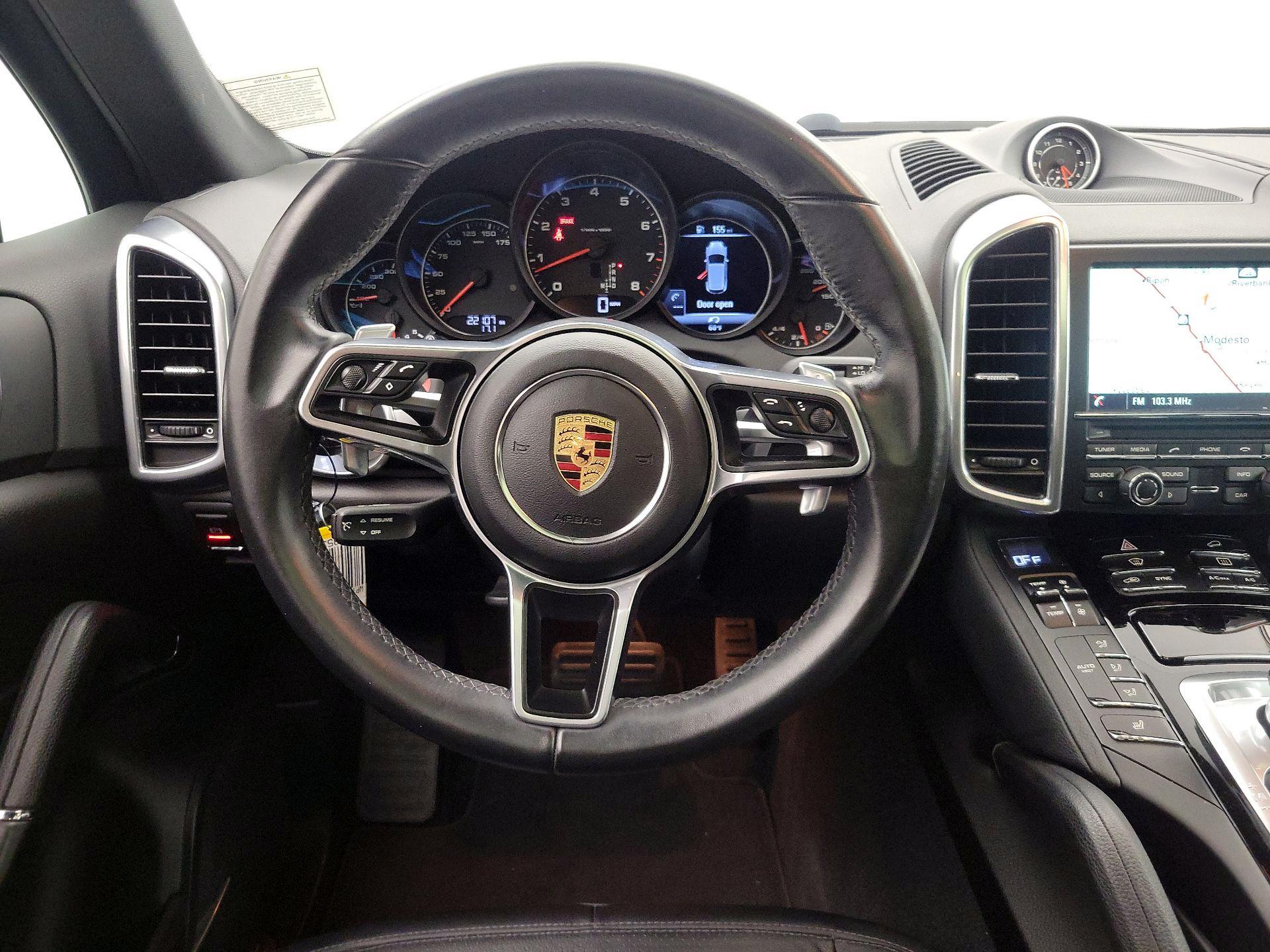 Thumbnail: 2016 Porsche Cayenne - 10