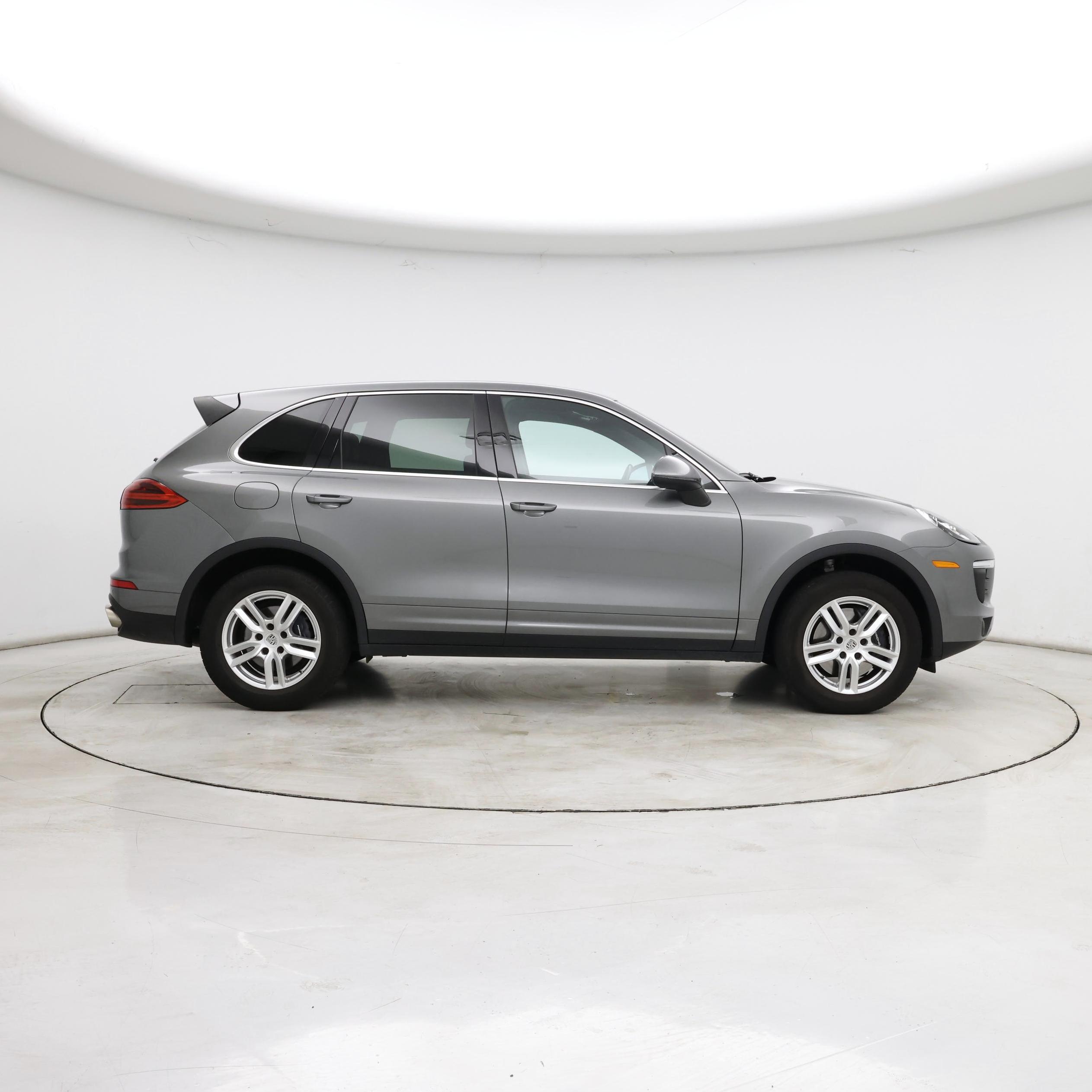 Thumbnail: 2016 Porsche Cayenne - 7