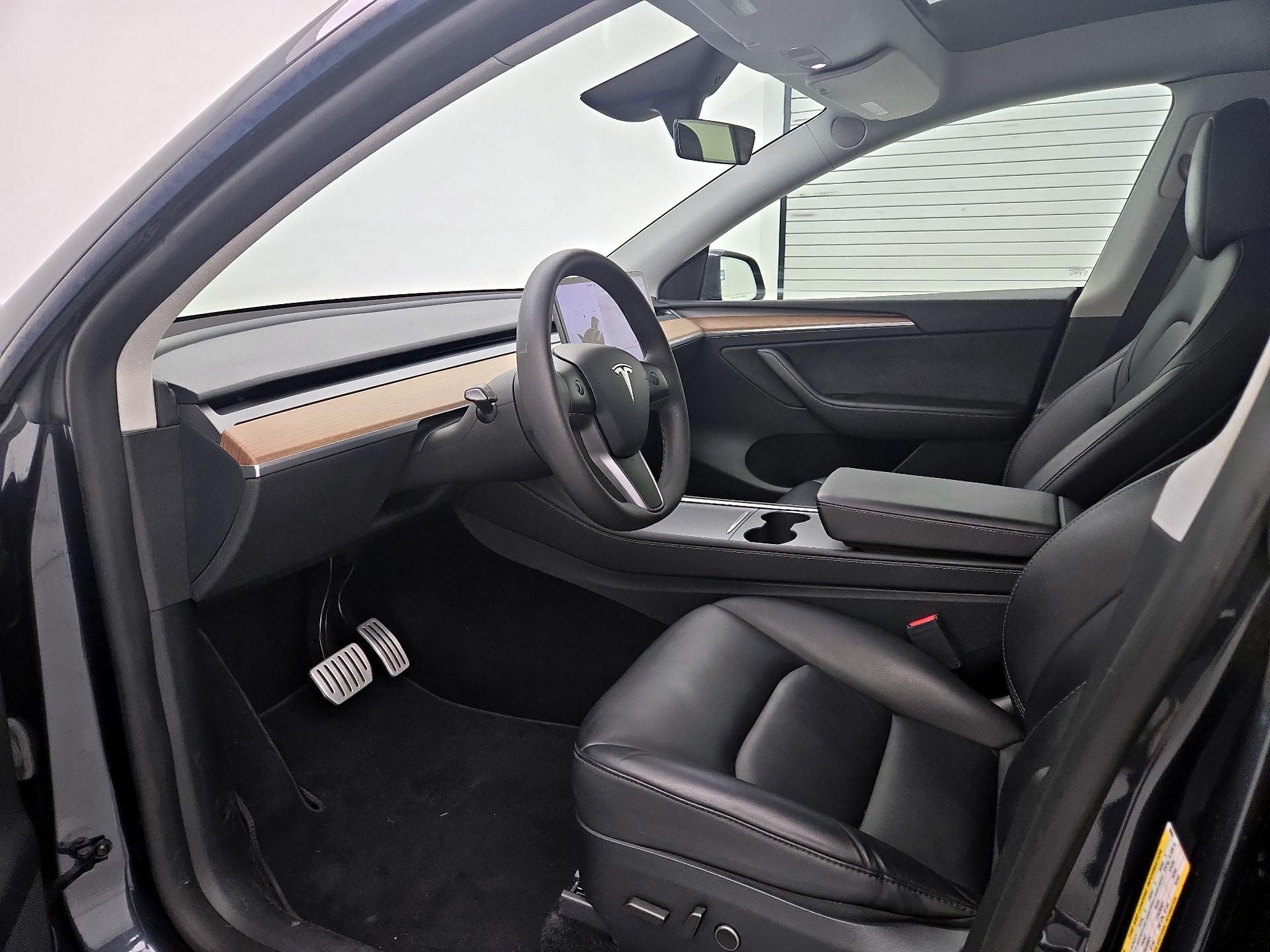 Thumbnail: 2024 Tesla Model Y - 11