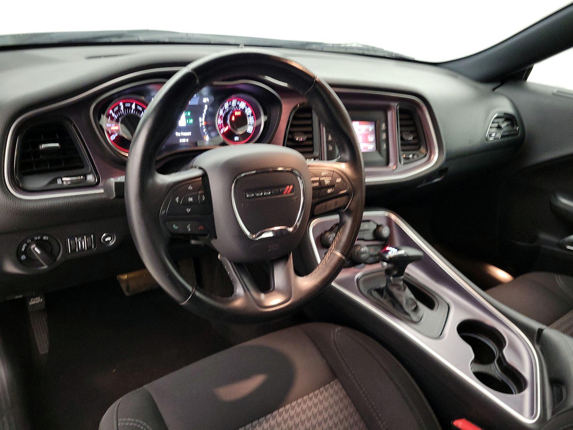 Thumbnail: 2016 Dodge Challenger - 9