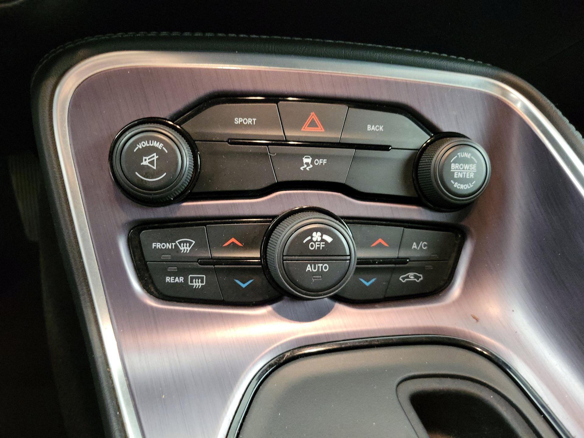 Thumbnail: 2016 Dodge Challenger - 16