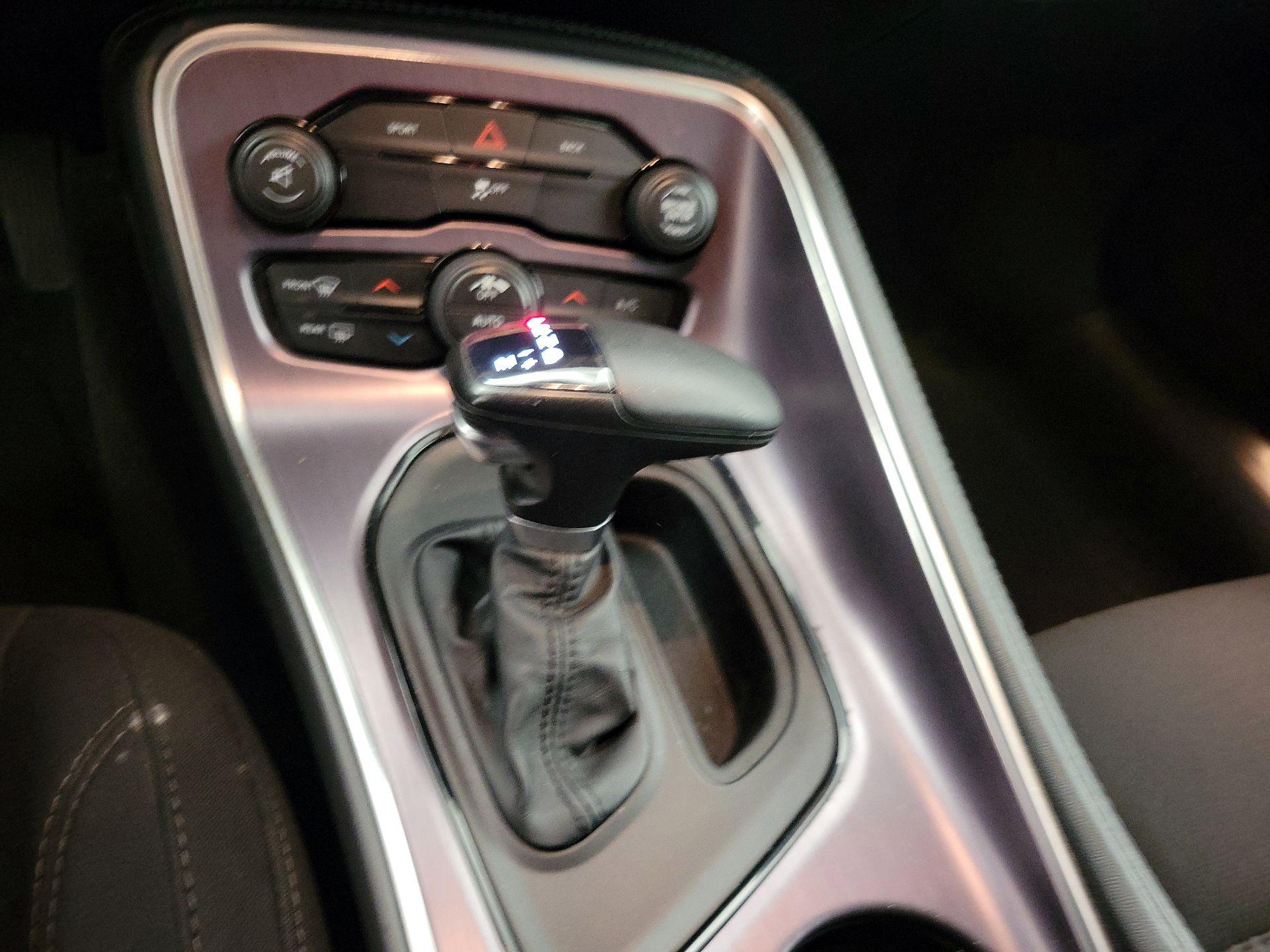 Thumbnail: 2016 Dodge Challenger - 17