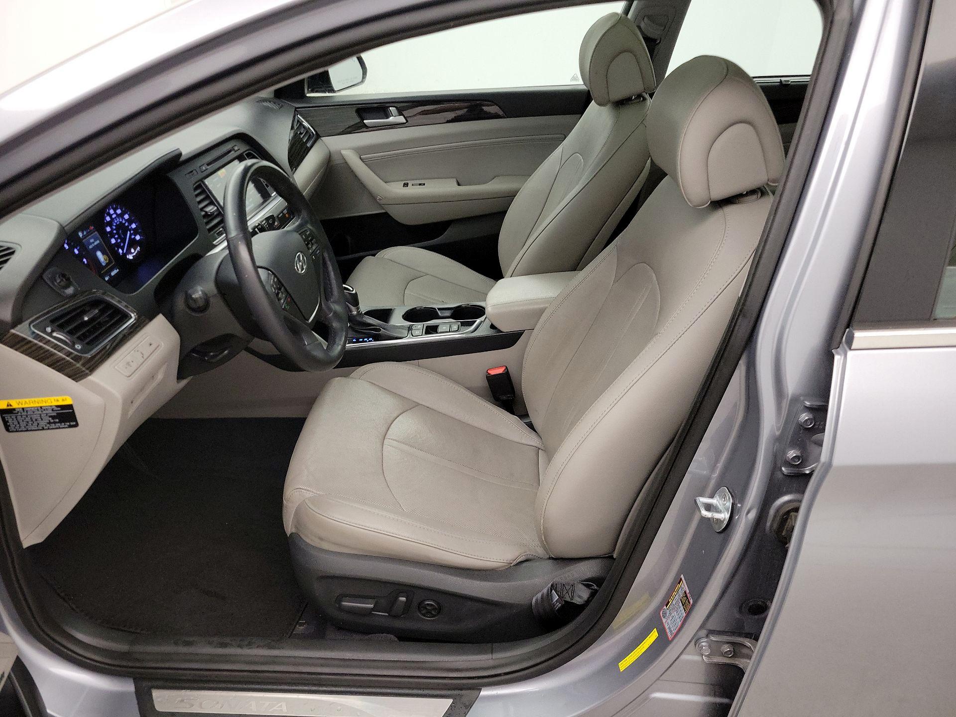 Thumbnail: 2016 Hyundai Sonata - 11