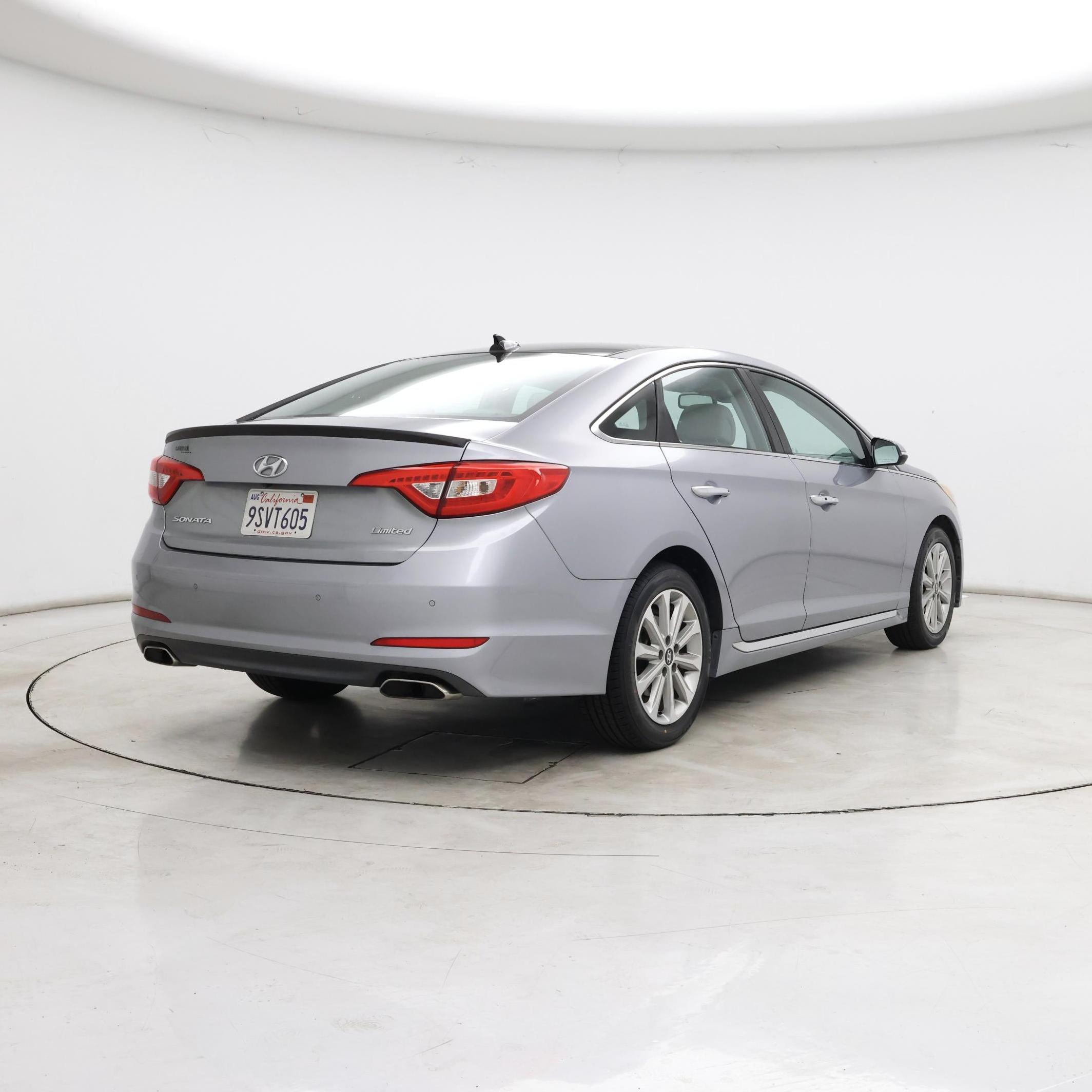 Thumbnail: 2016 Hyundai Sonata - 8