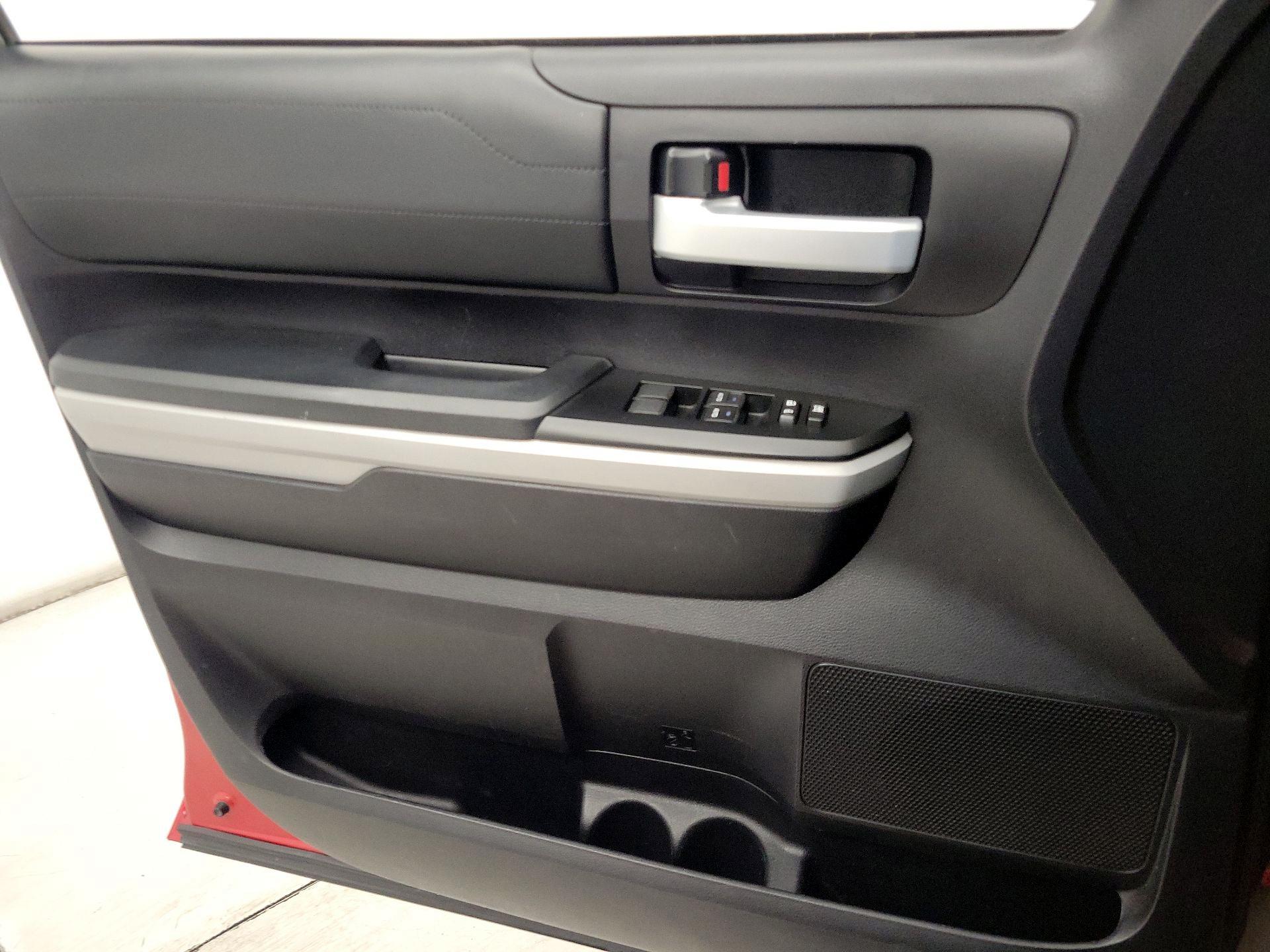 Thumbnail: 2020 Toyota Tundra - 12