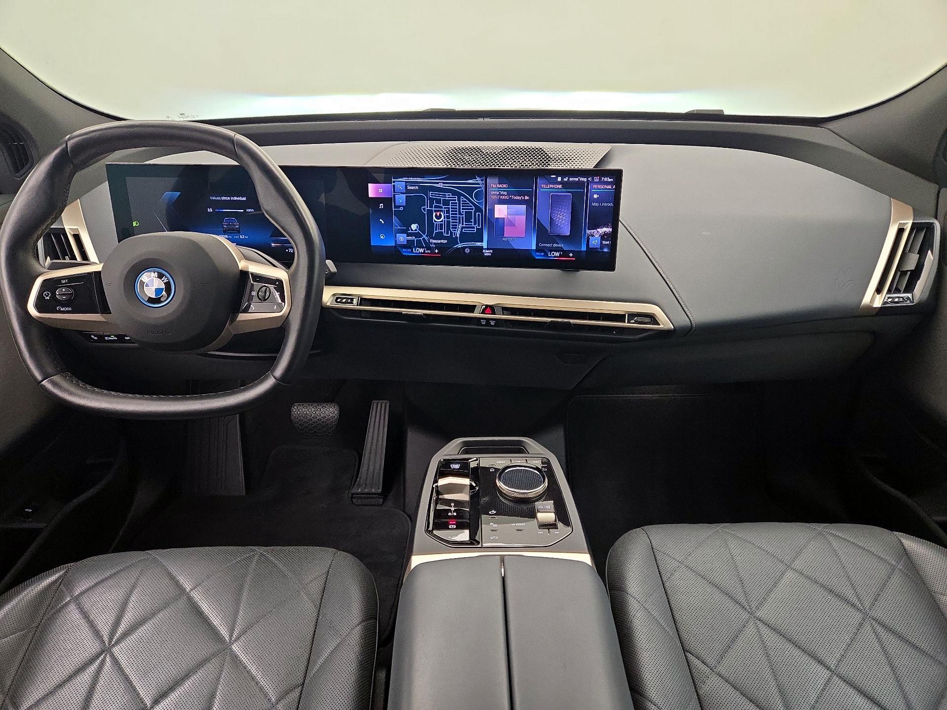 Thumbnail: 2022 BMW iX - 9