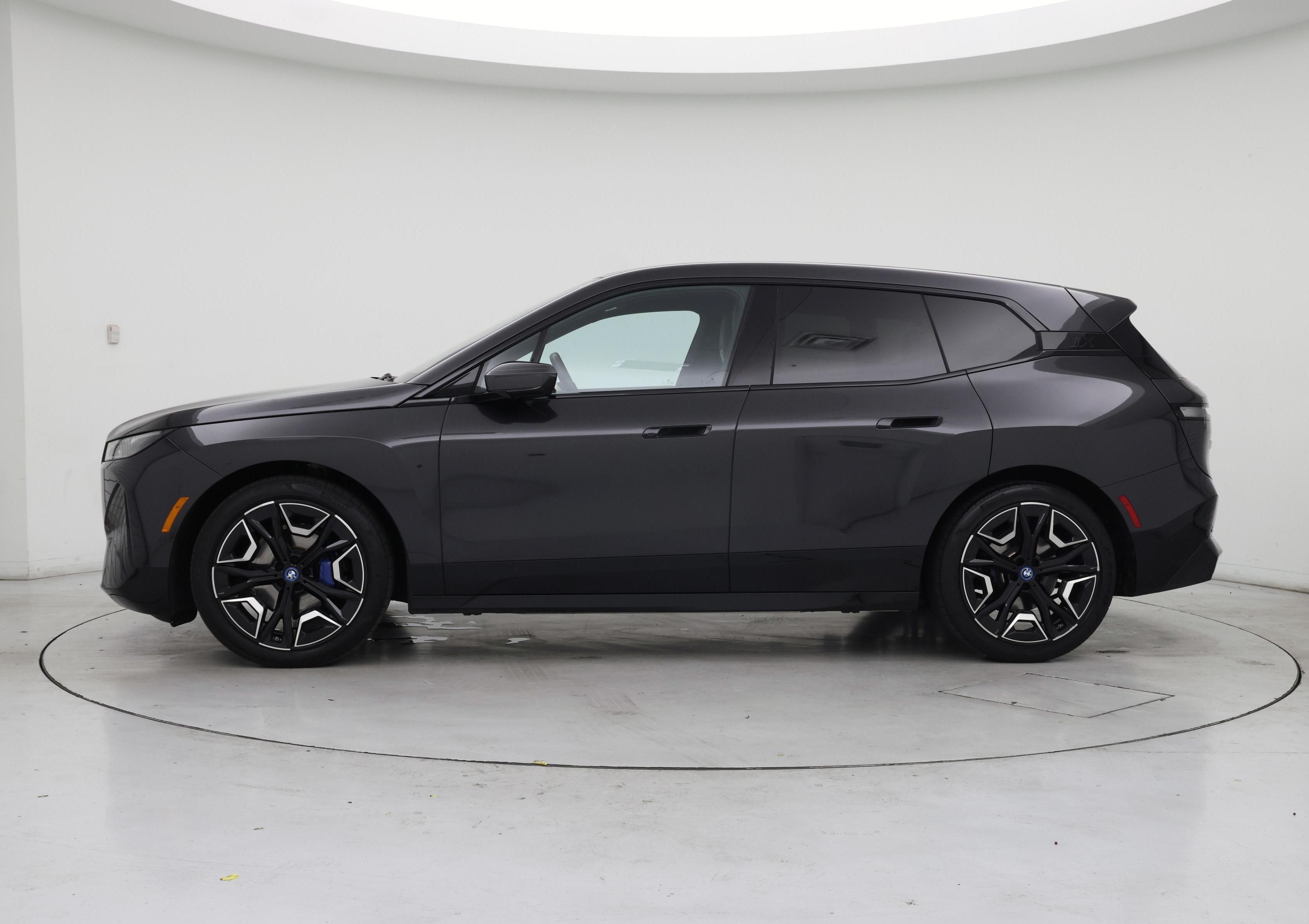 Thumbnail: 2022 BMW iX - 3