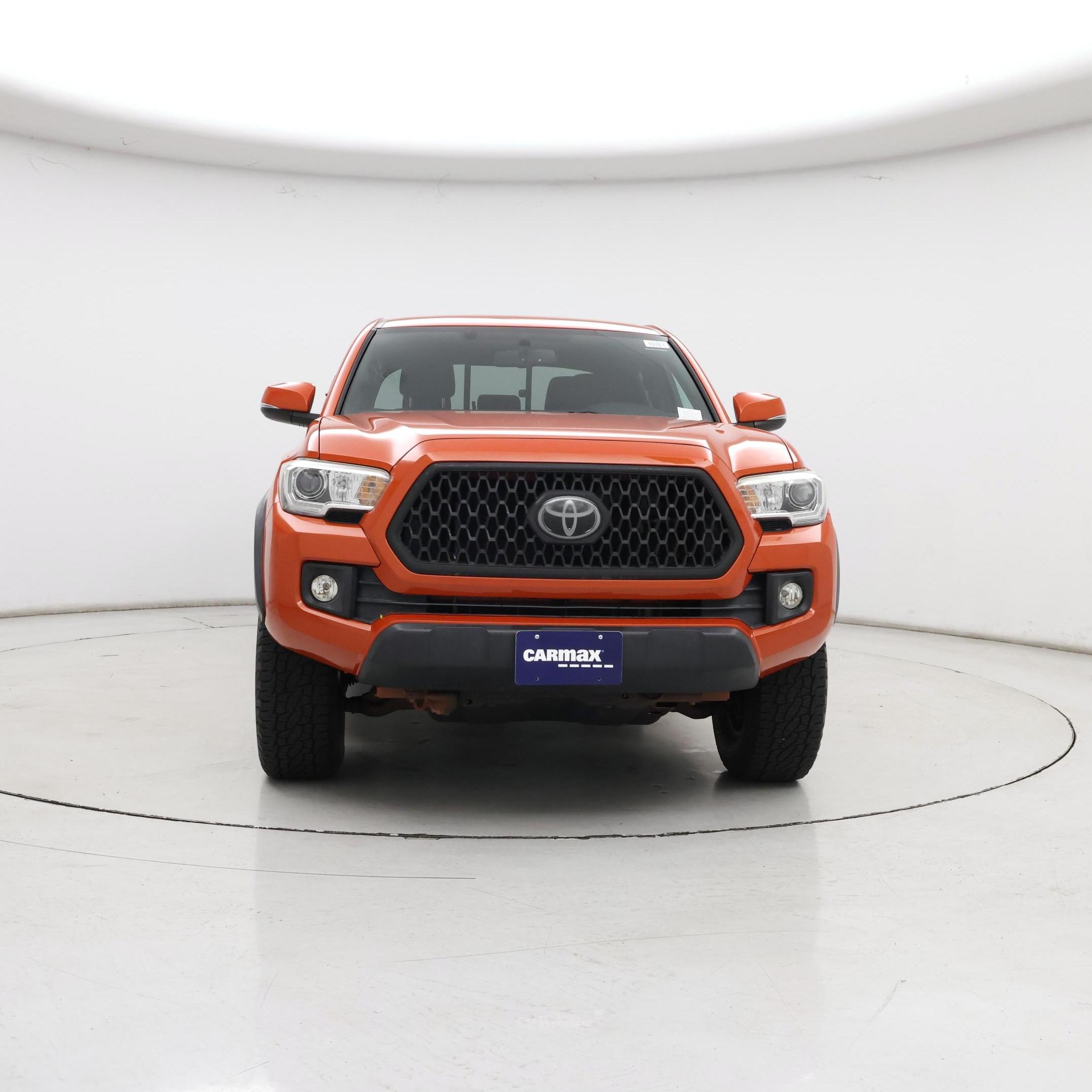 Thumbnail: 2016 Toyota Tacoma - 5