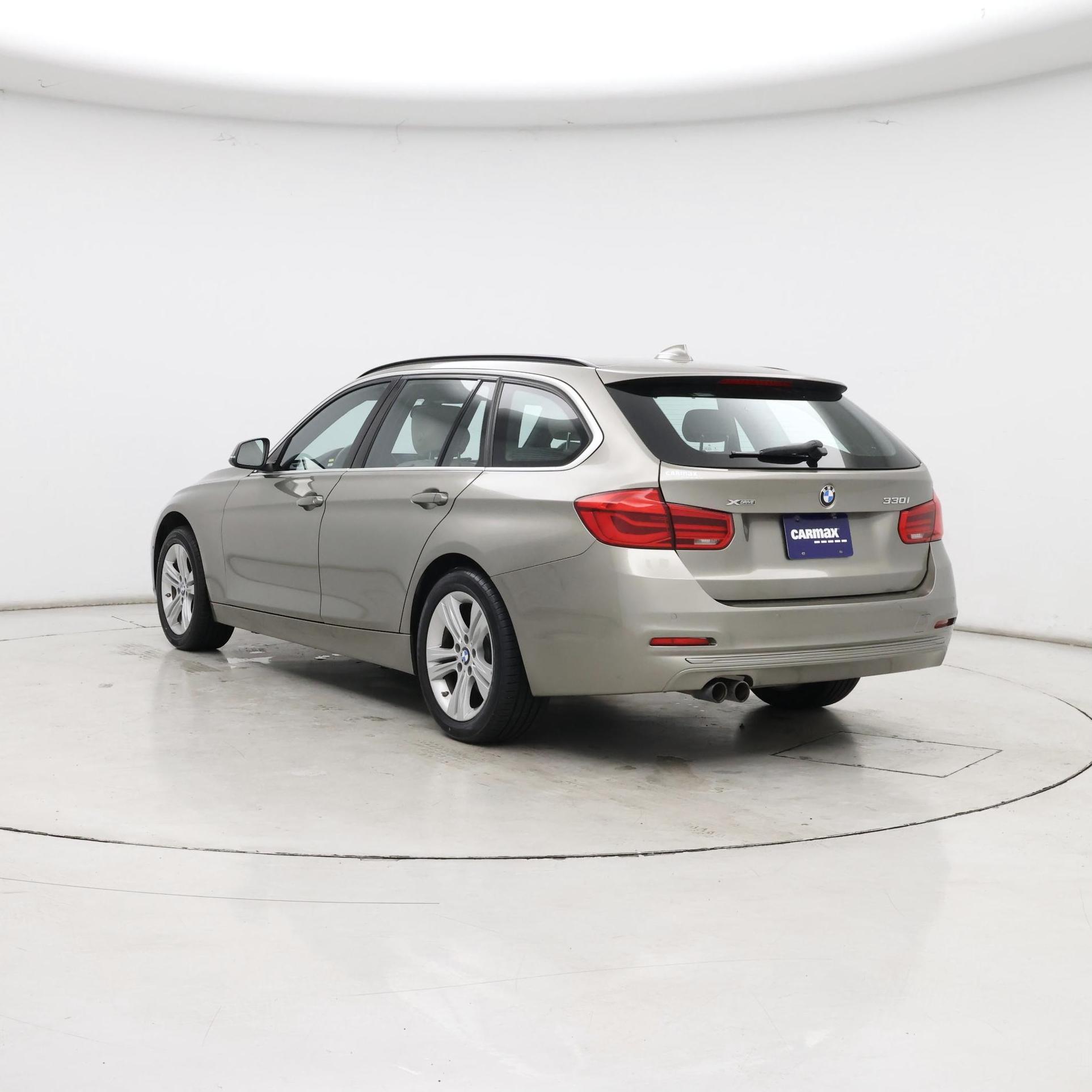 Thumbnail: 2017 BMW 3 Series - 2