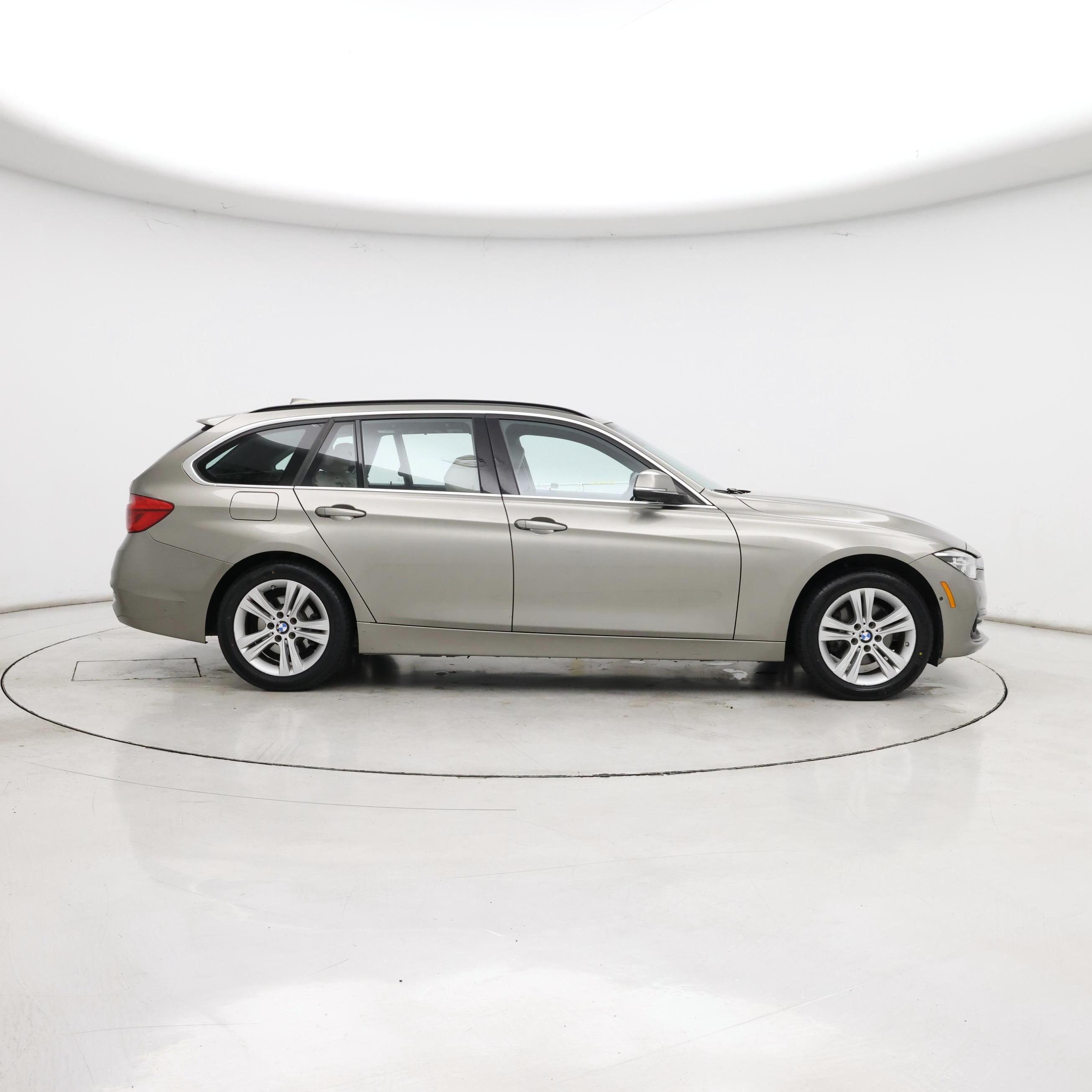 Thumbnail: 2017 BMW 3 Series - 7