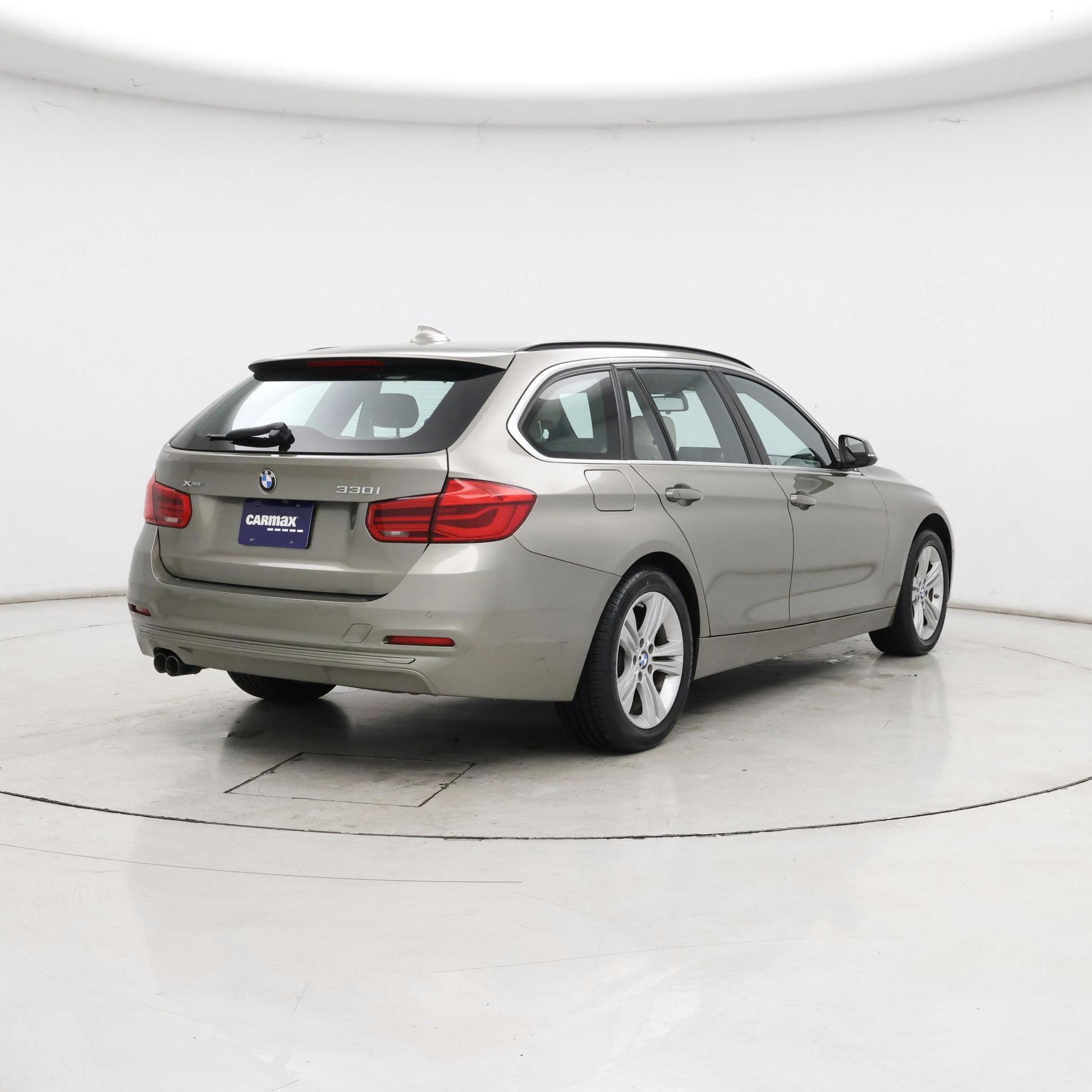 Thumbnail: 2017 BMW 3 Series - 8