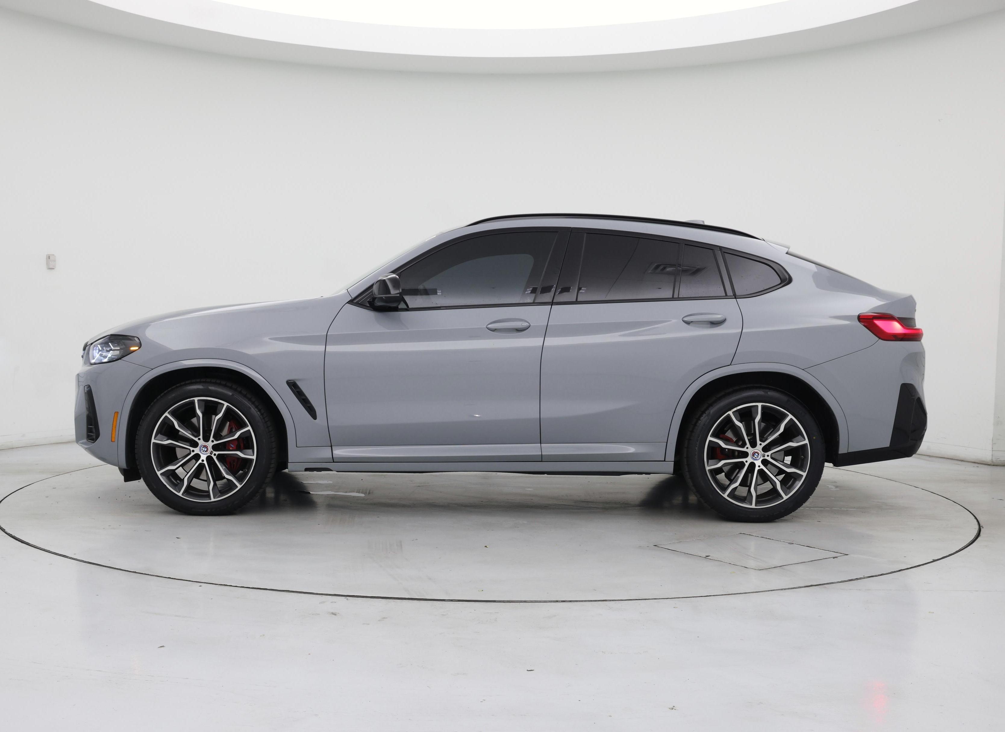 Thumbnail: 2023 BMW X4 - 3