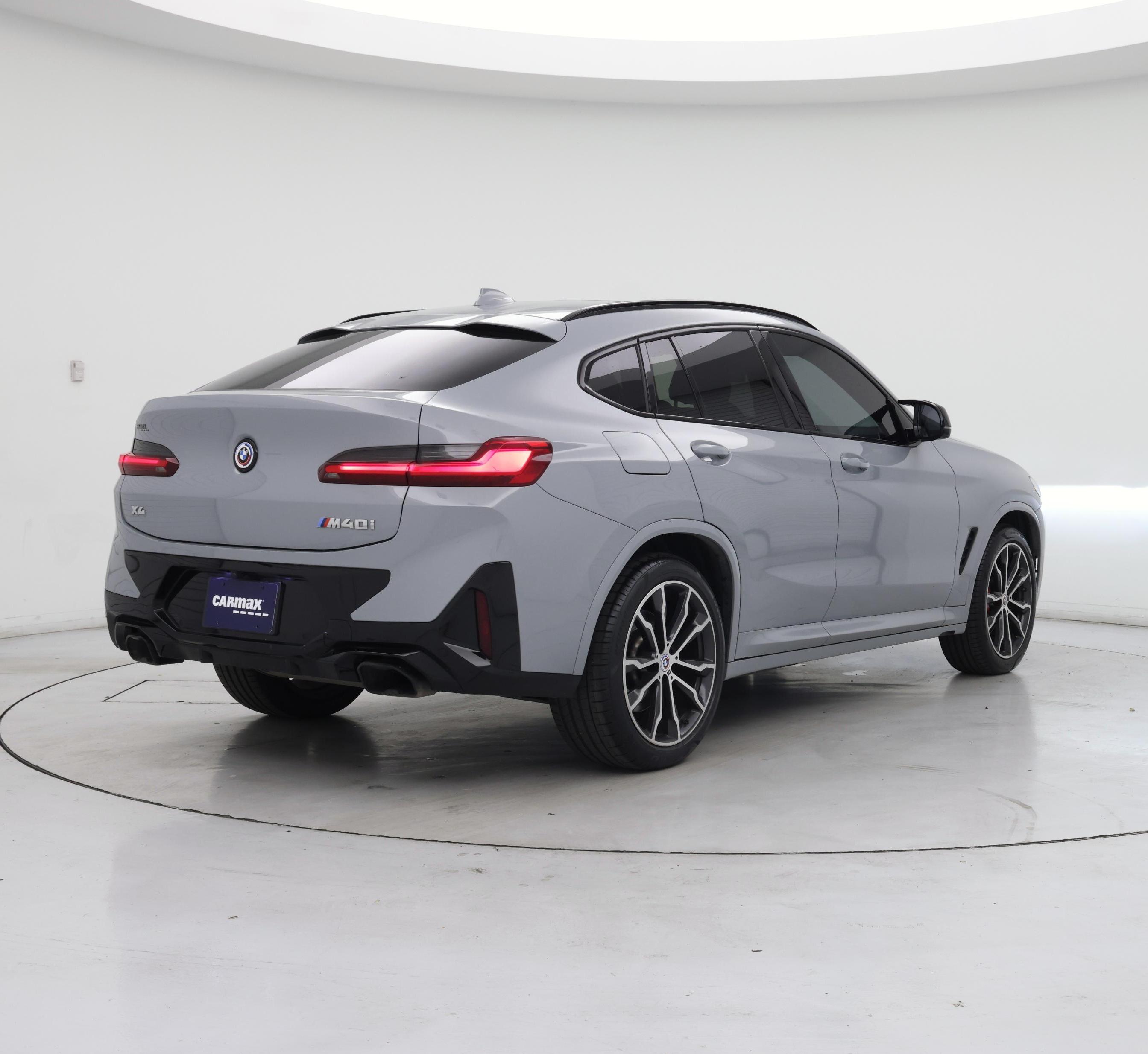 Thumbnail: 2023 BMW X4 - 8