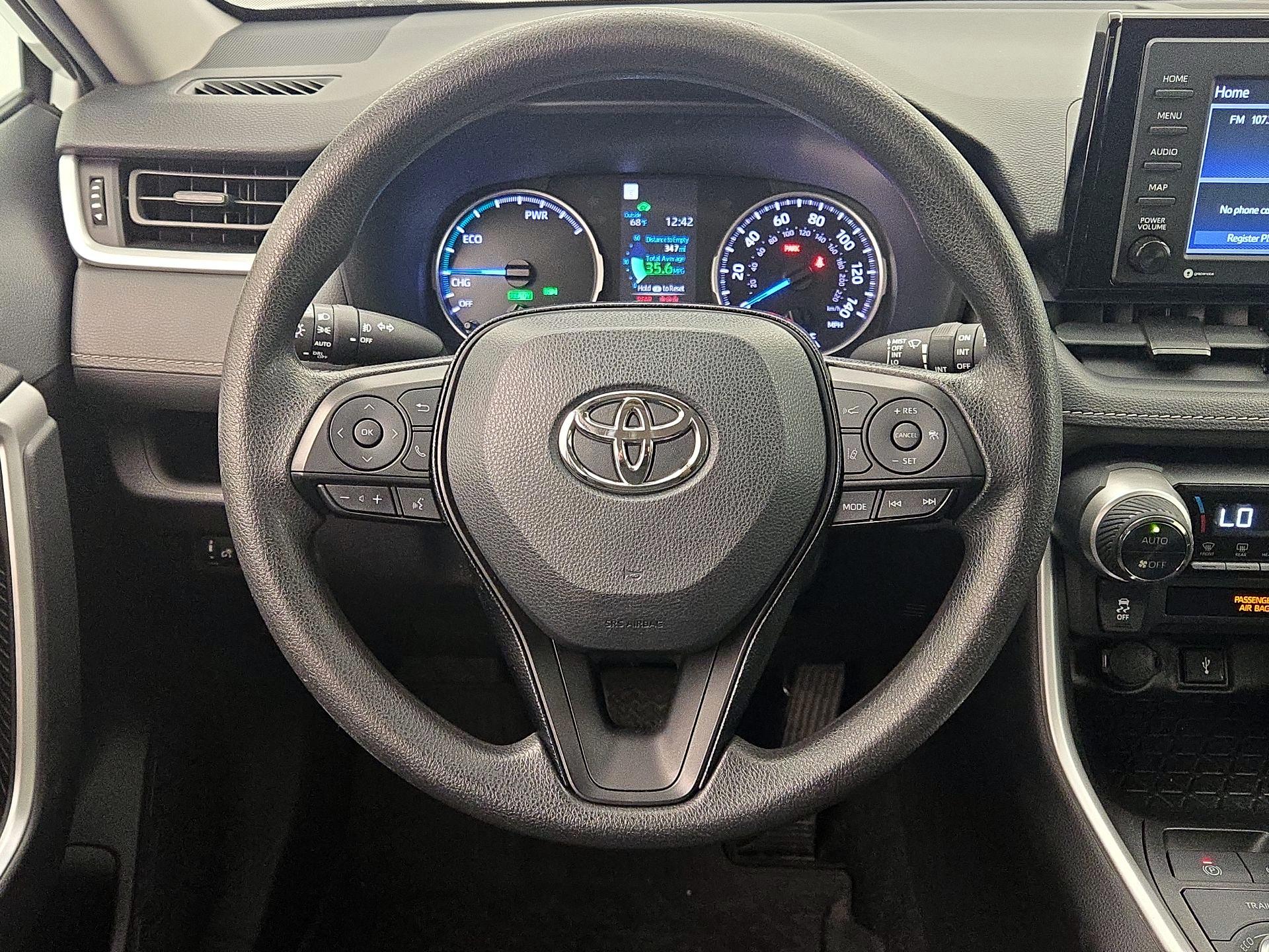 Thumbnail: 2021 Toyota RAV4 - 10