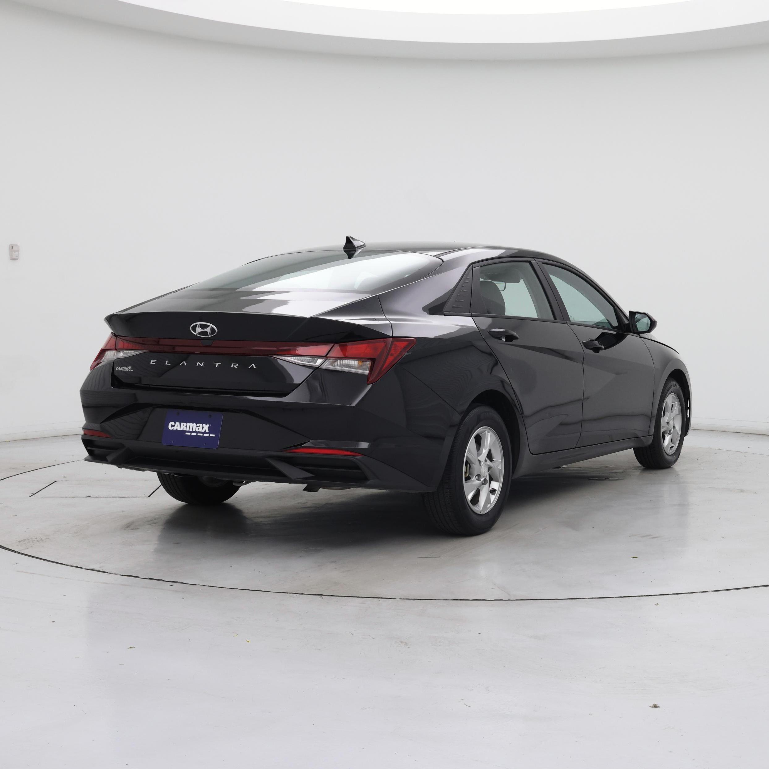 Thumbnail: 2023 Hyundai Elantra - 8