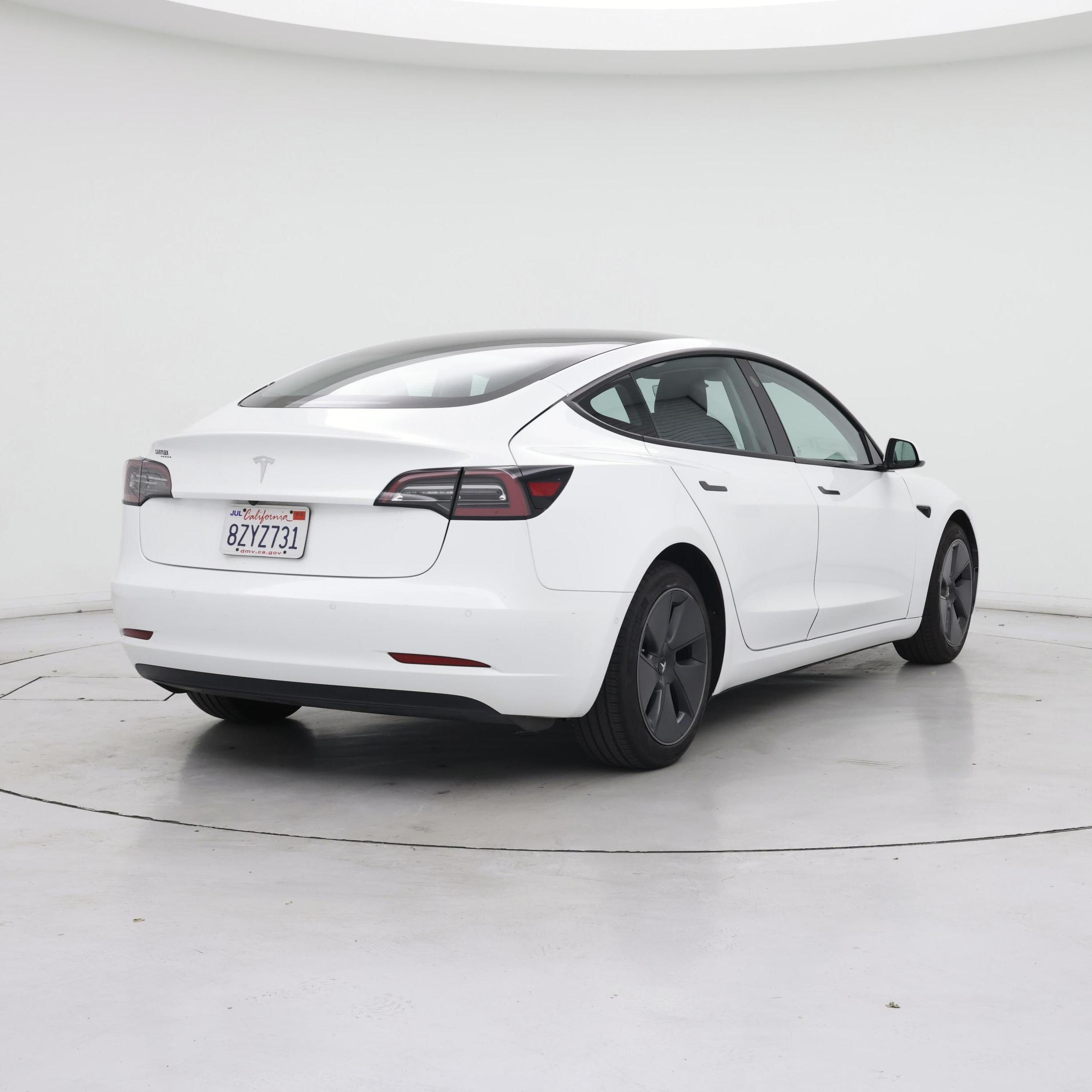 Thumbnail: 2021 Tesla Model 3 - 8