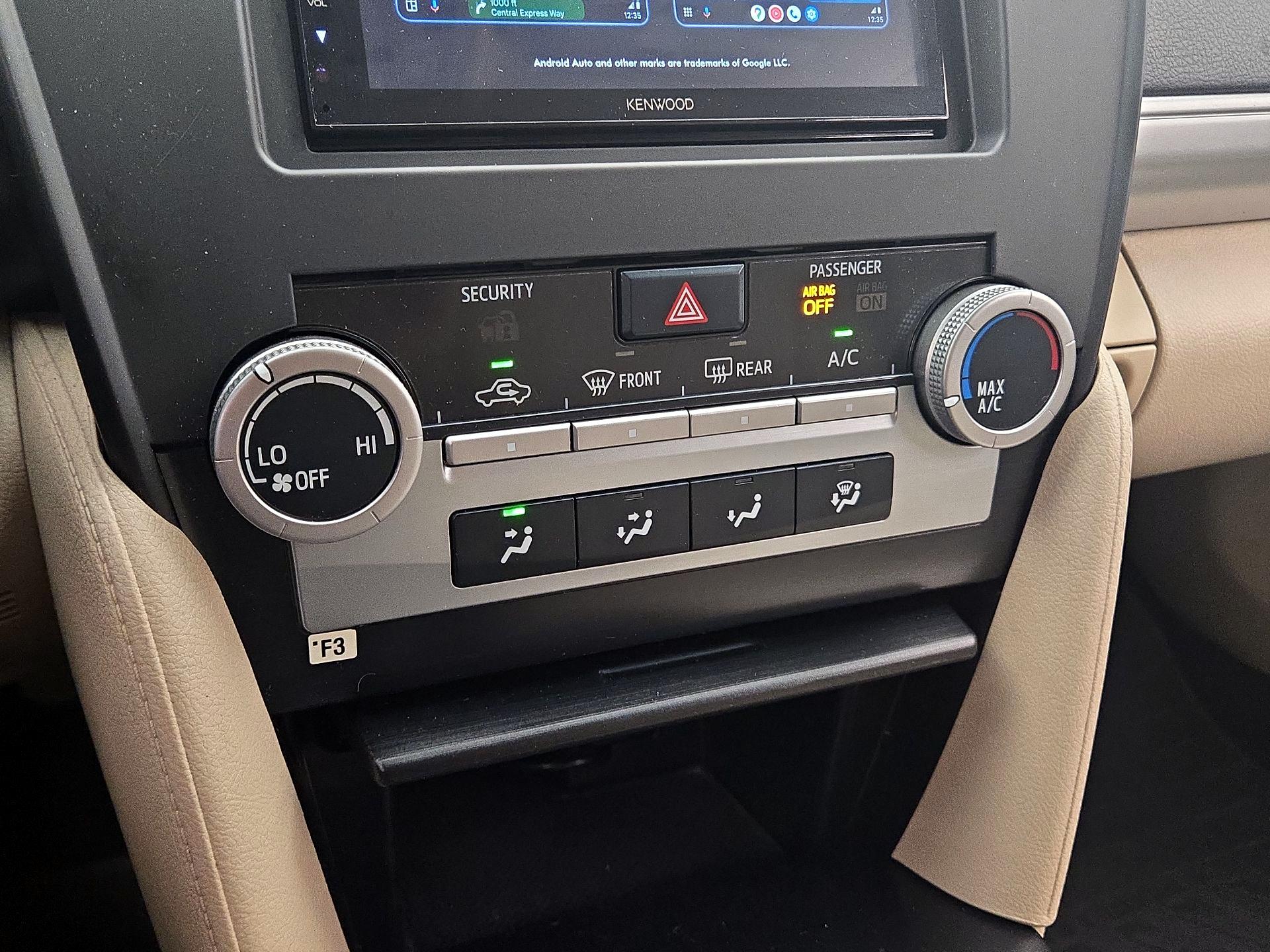 Thumbnail: 2014 Toyota Camry - 15