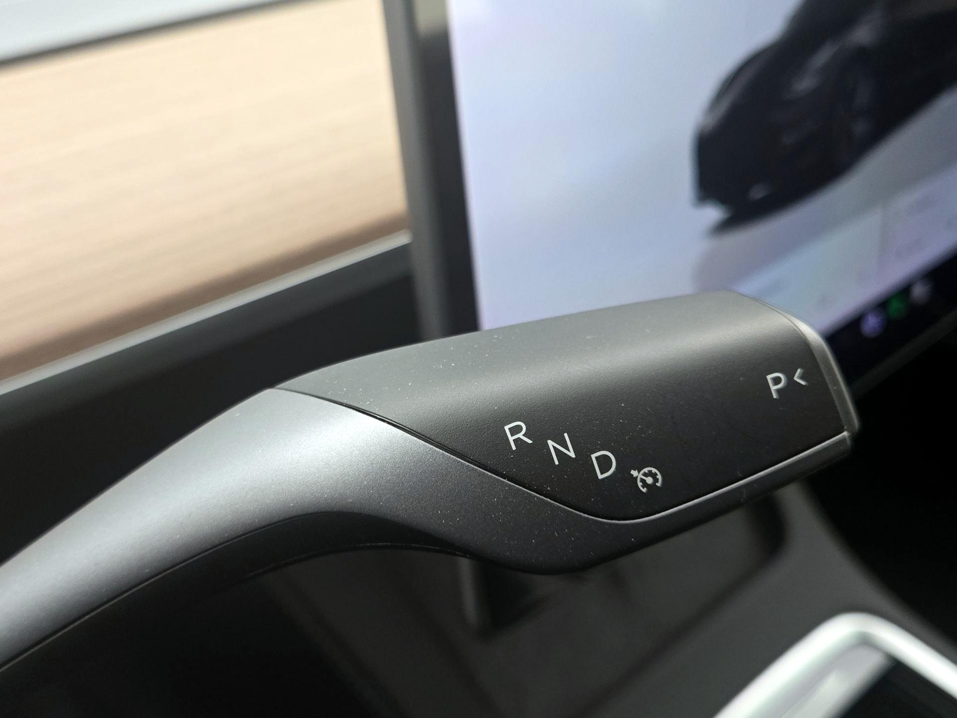 Thumbnail: 2023 Tesla Model 3 - 17