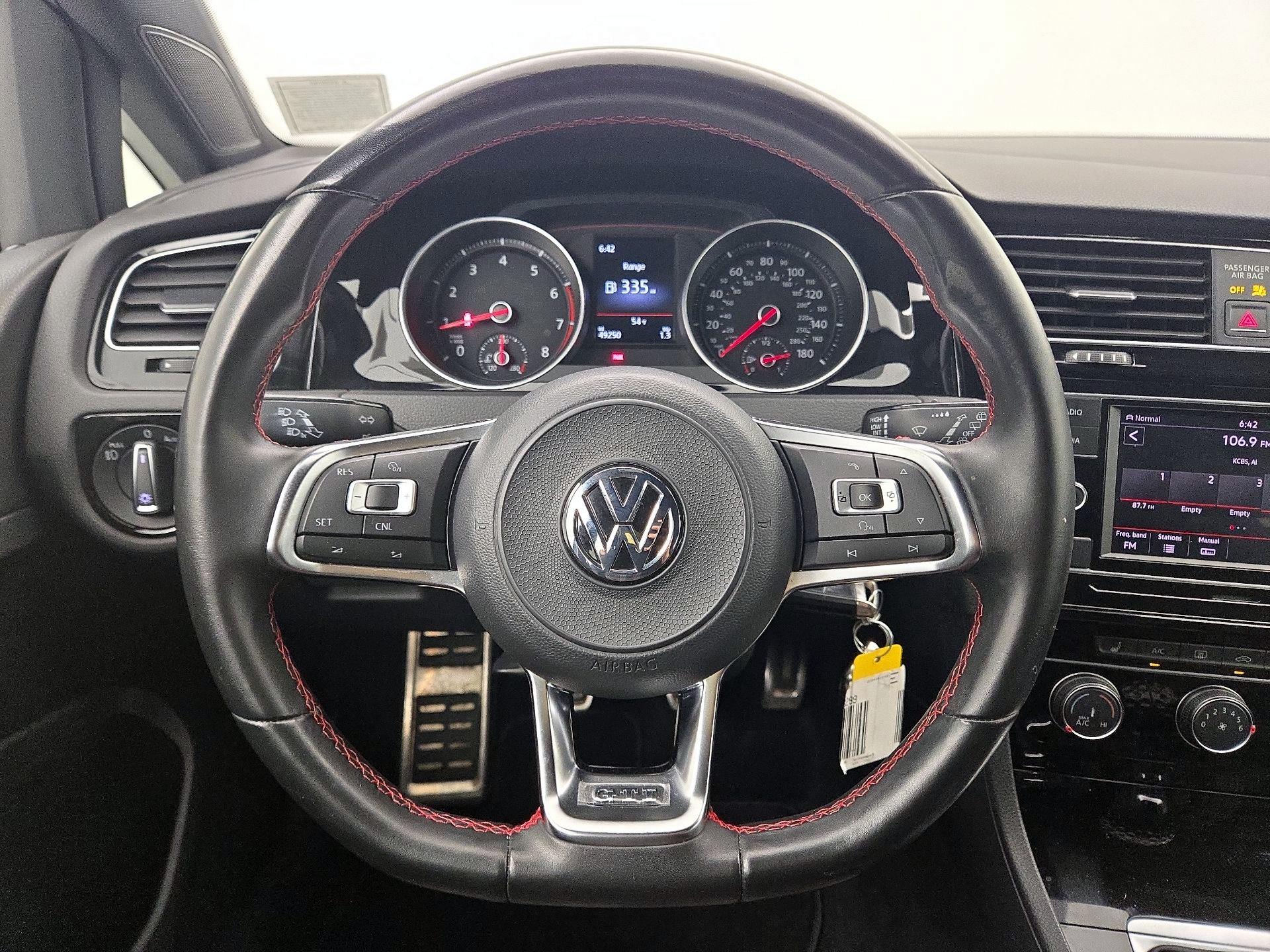 Thumbnail: 2018 Volkswagen Golf - 10