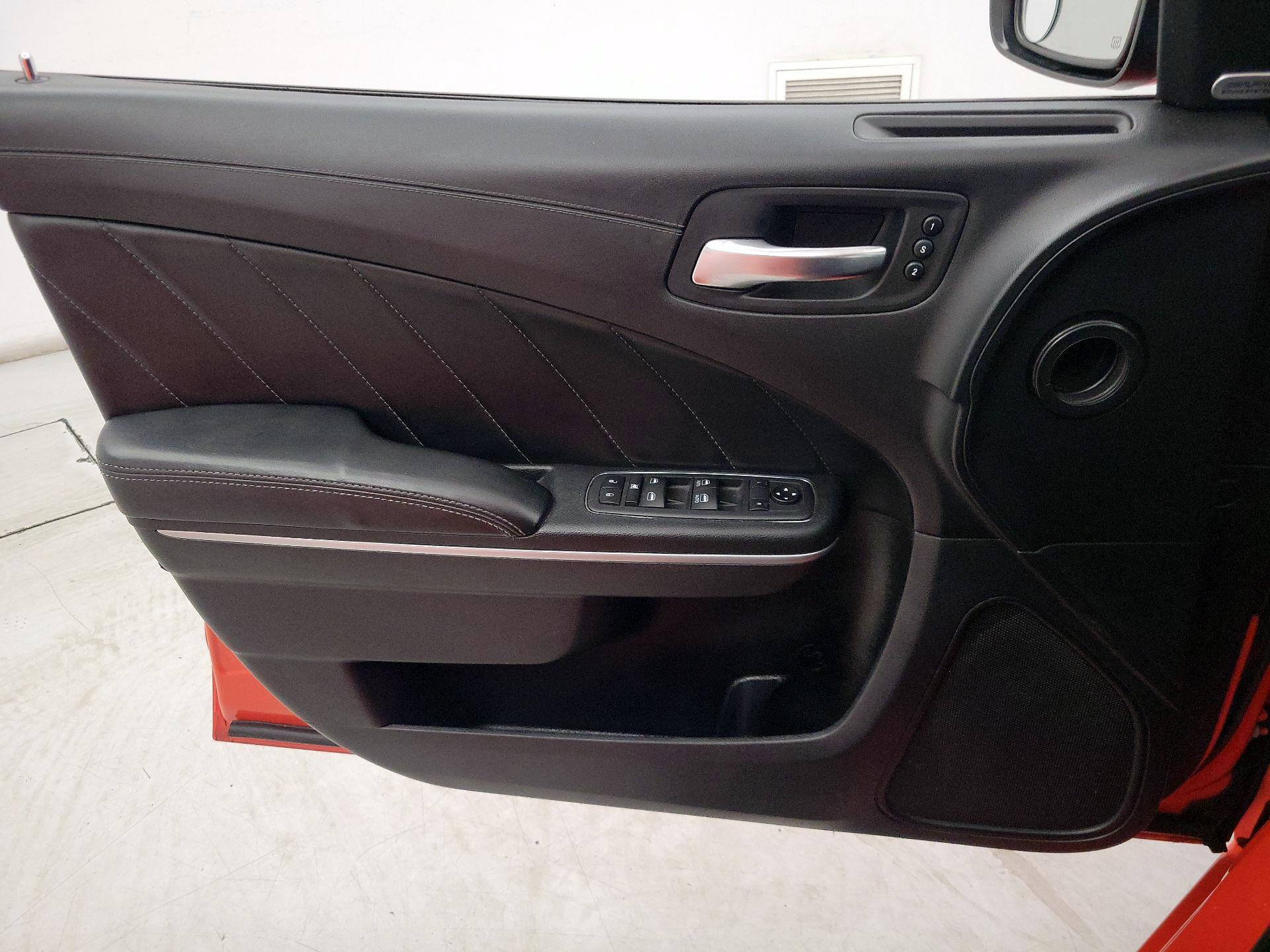 Thumbnail: 2020 Dodge Charger - 12