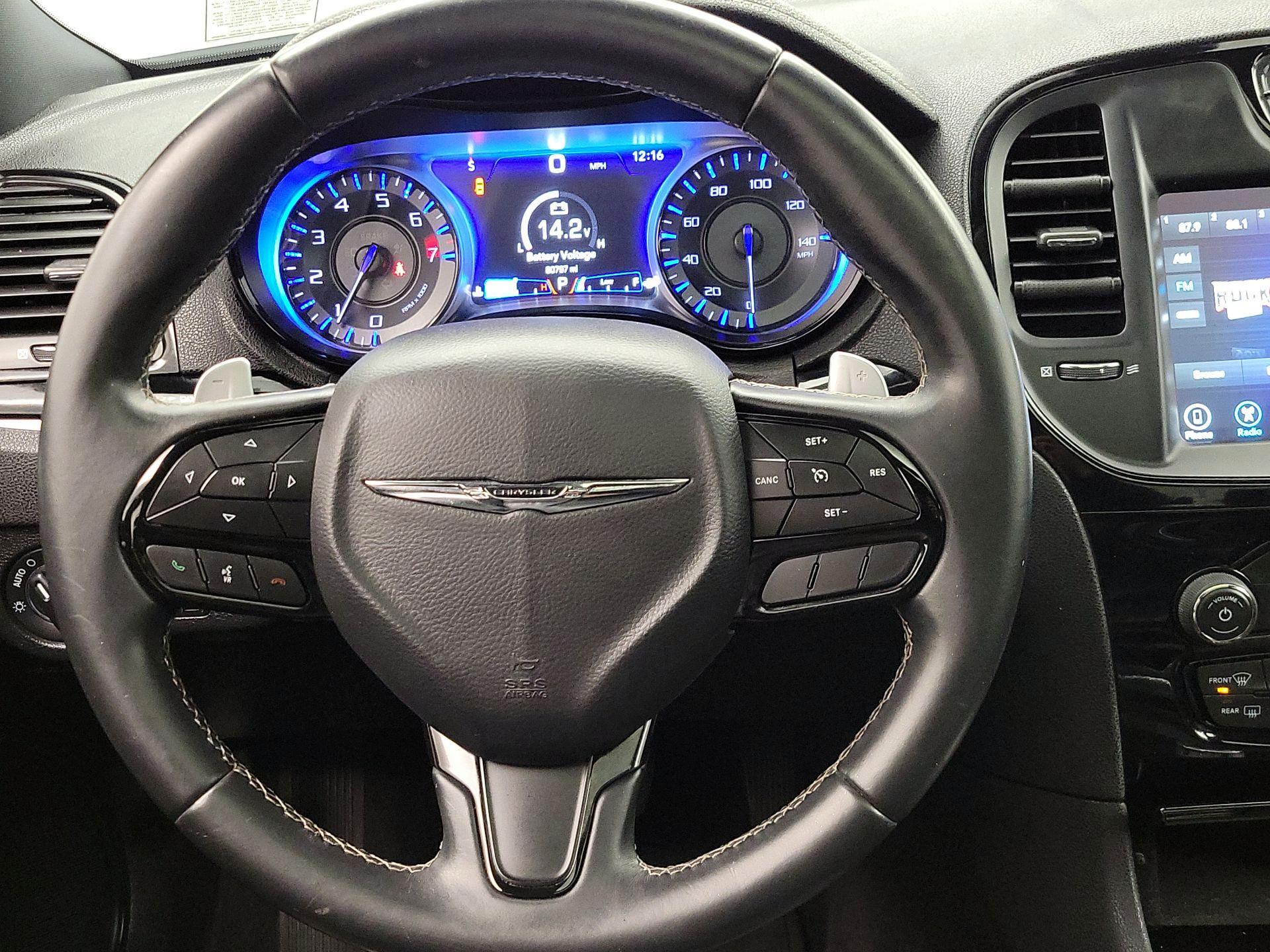 Thumbnail: 2017 Chrysler 300 - 10