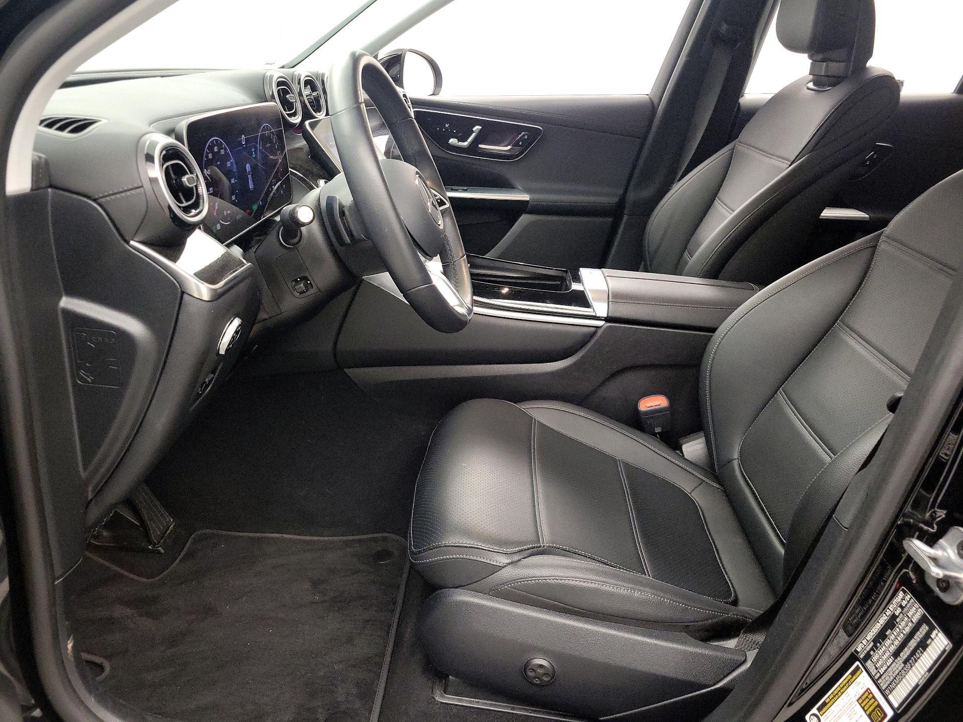 Thumbnail: 2025 Mercedes-Benz GLC - 11