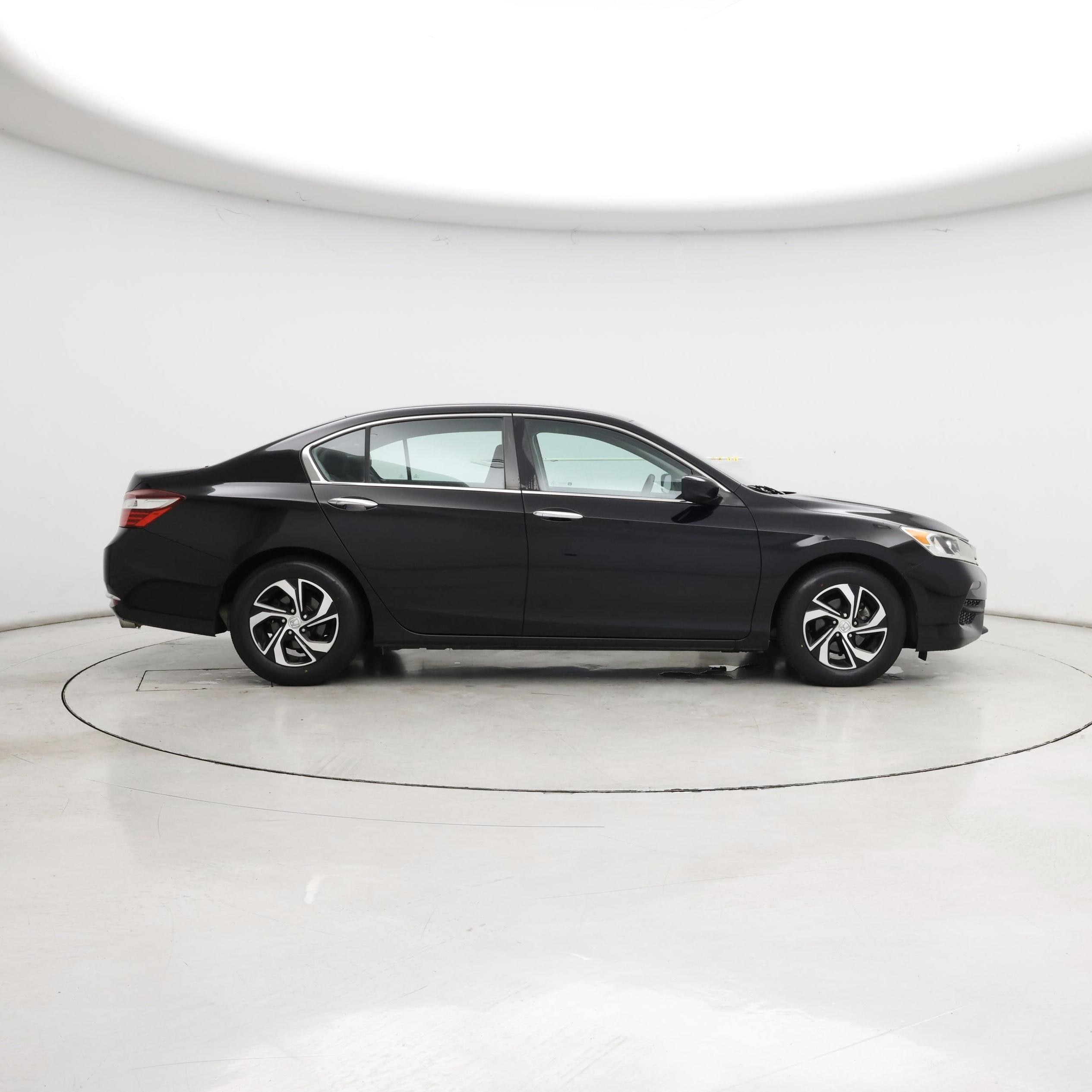 Thumbnail: 2017 Honda Accord - 7