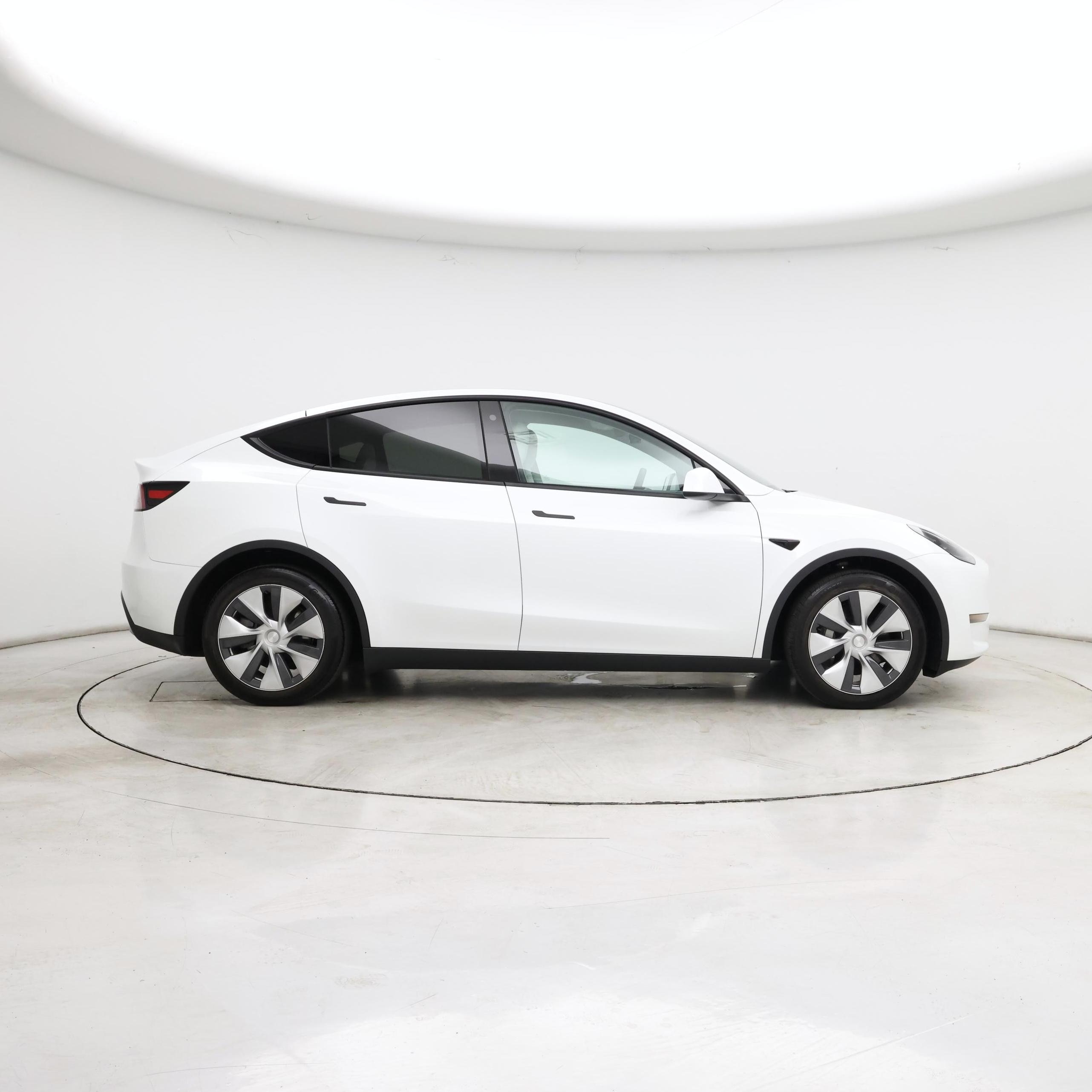 Thumbnail: 2023 Tesla Model Y - 7